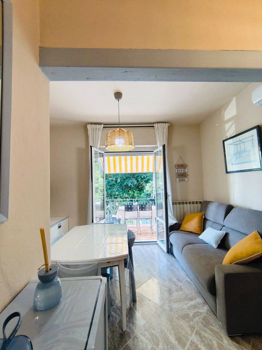Italianway Alassio Relax ad Alassio | Terrazza e Posto Auto