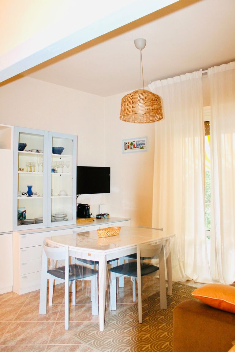 Italianway Alassio Relax ad Alassio | Terrazza e Posto Auto