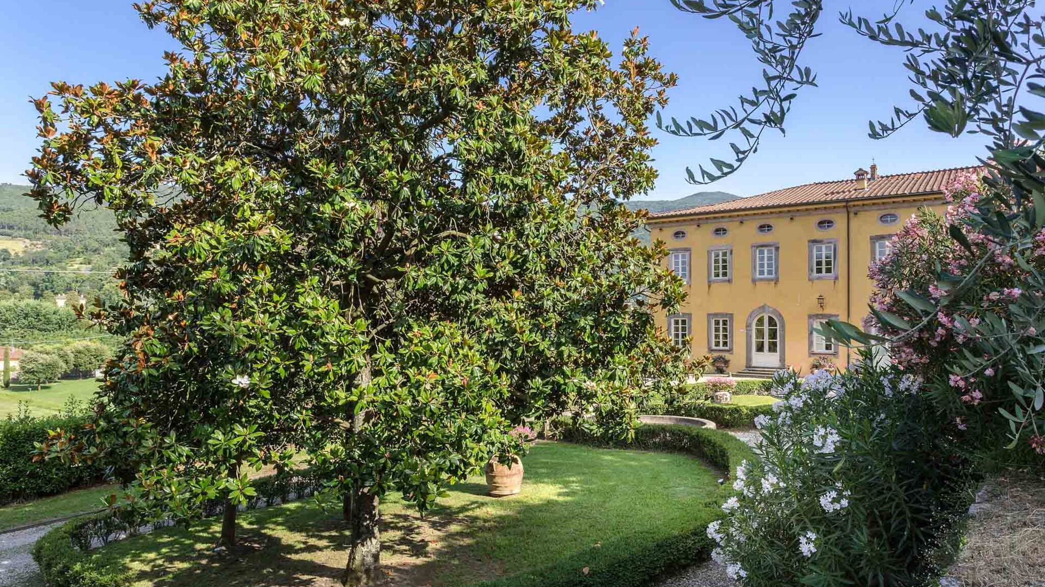 Italianway Capannori Villa Eva by Elite Villas