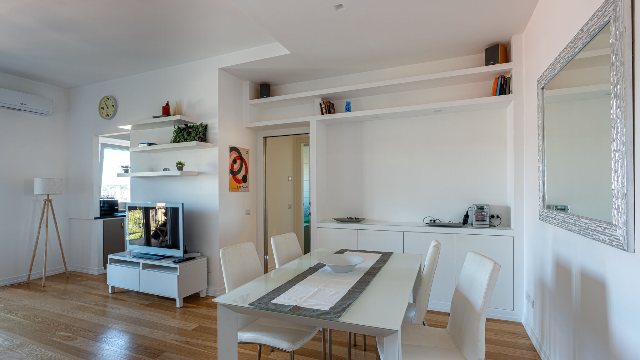 Italianway Roma Central Apt + Parking – by Viva Domus