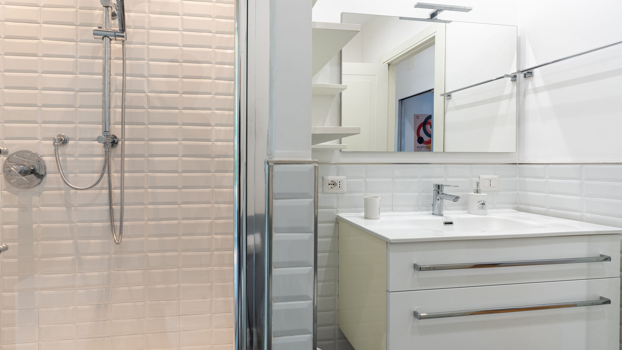 Italianway Roma Central Apt + Parking – by Viva Domus