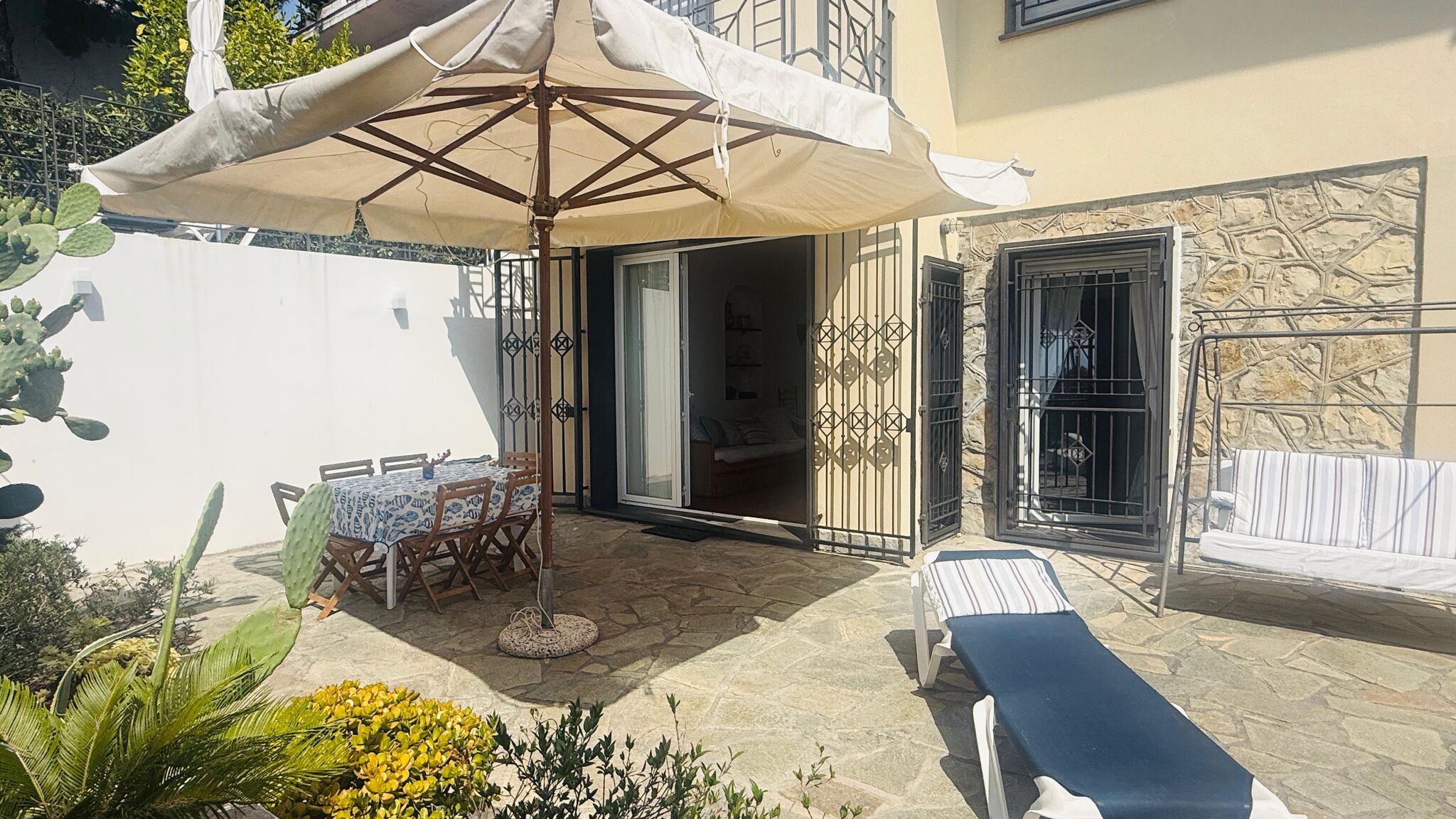 Italianway Andora Villa Fronte Mare Con Terrazza