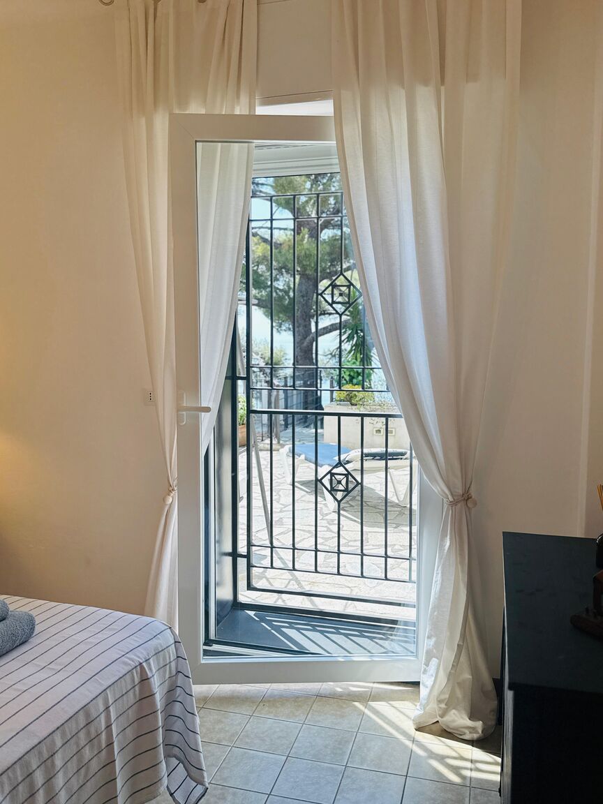 Italianway Andora Villa Fronte Mare Con Terrazza