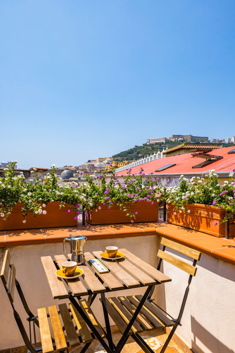 Italianway Napoli Pazzariello Roof by NapoliApartments