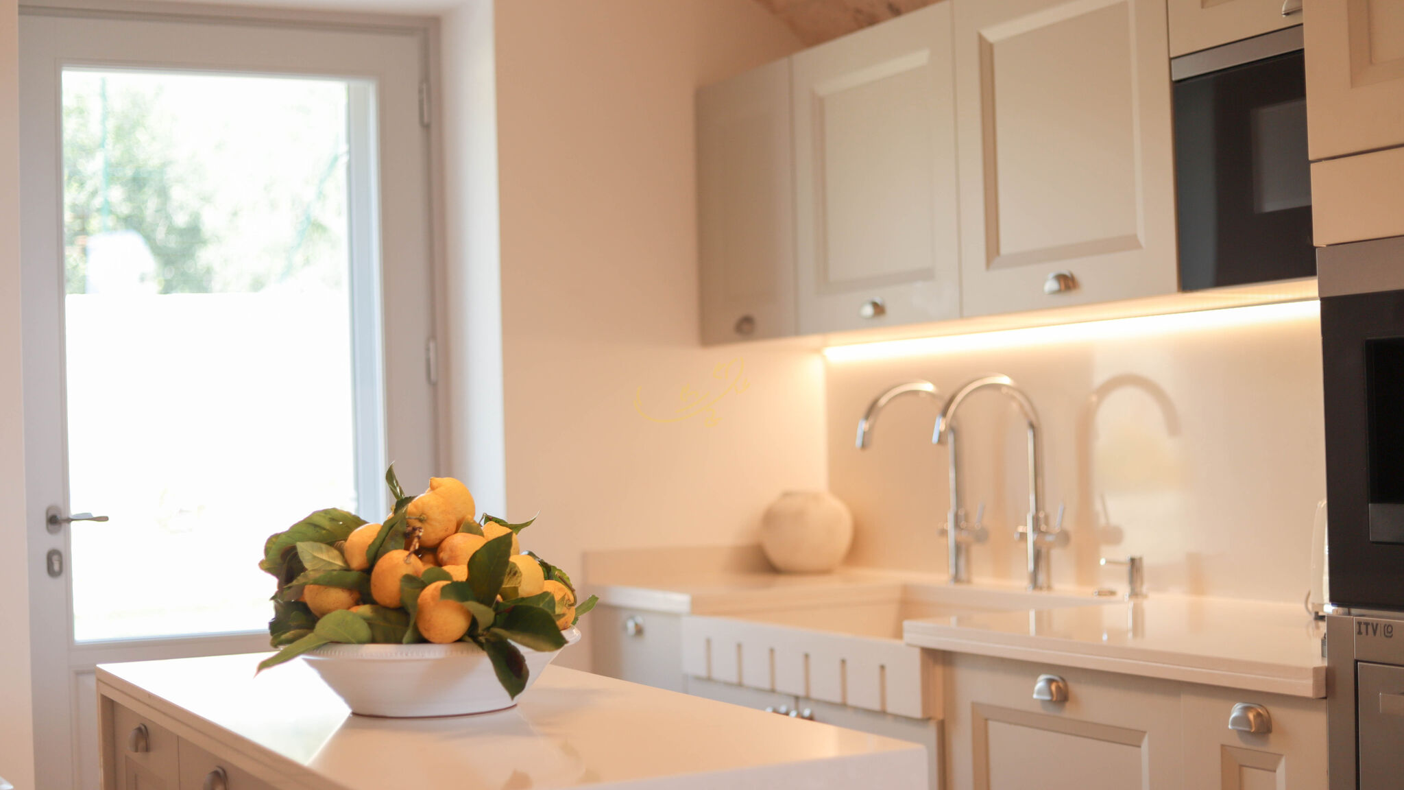 Trulli e Dimore Property Management Monopoli TD Tenuta Donna Madia Sea View Pool Over Vineyard