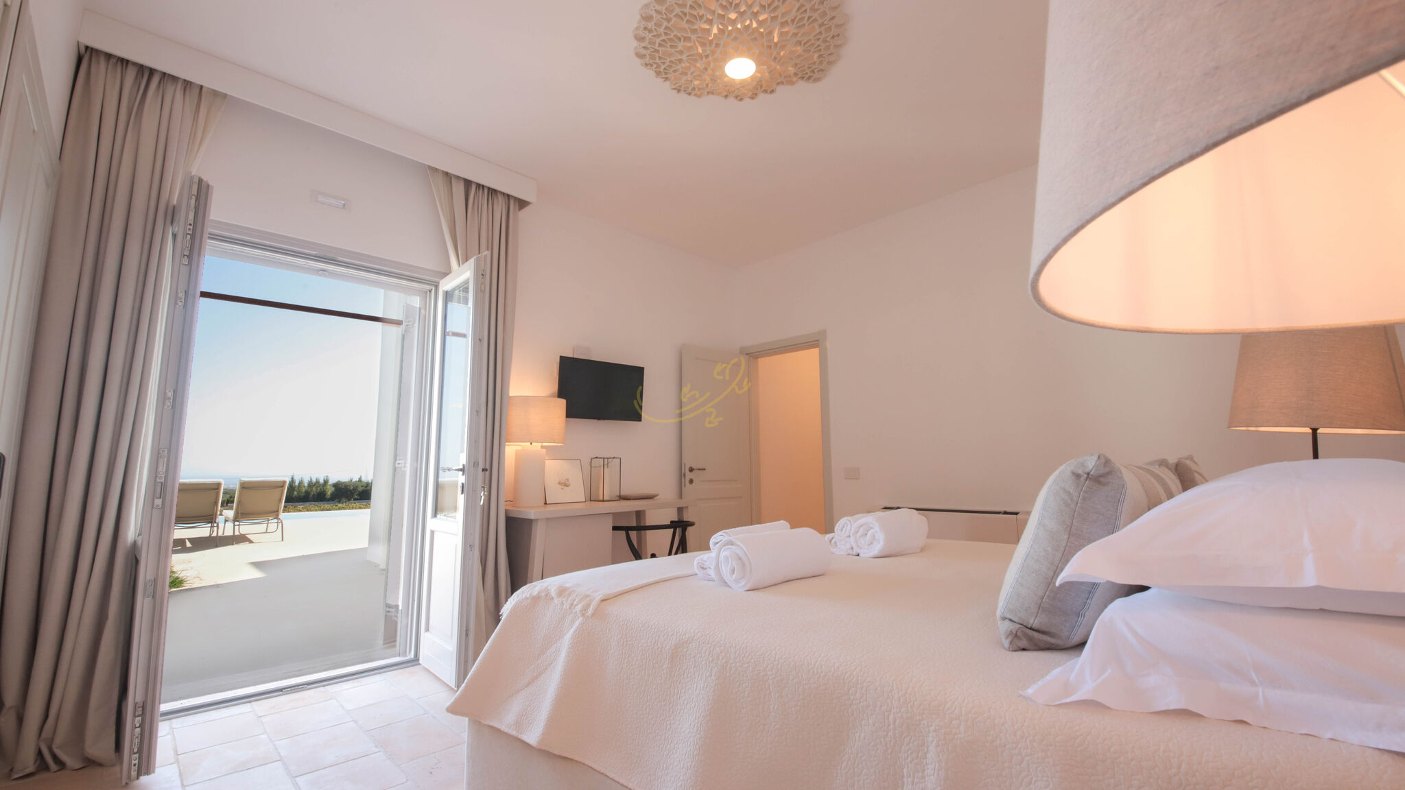 Trulli e Dimore Property Management Monopoli TD Tenuta Donna Madia Sea View Pool Over Vineyard