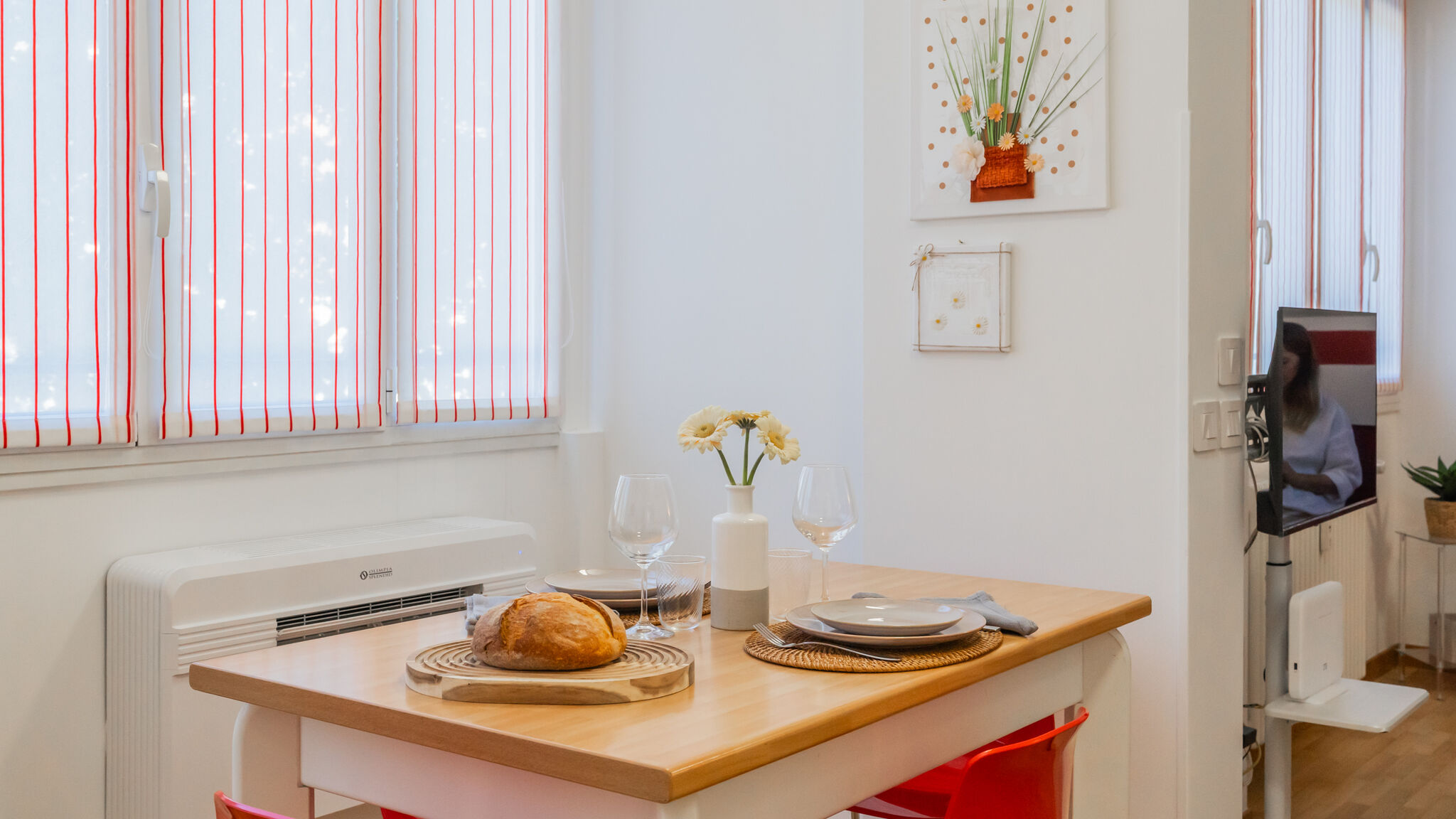 Italianway Como Nineteen by Rent All Como