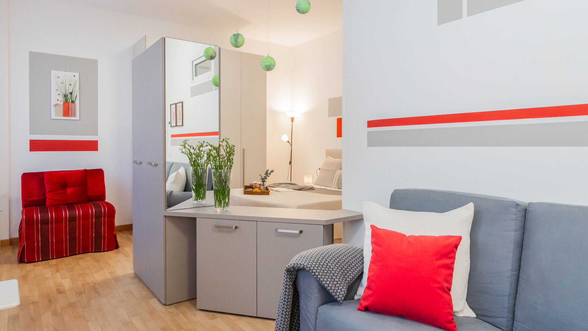 Italianway Como Nineteen by Rent All Como