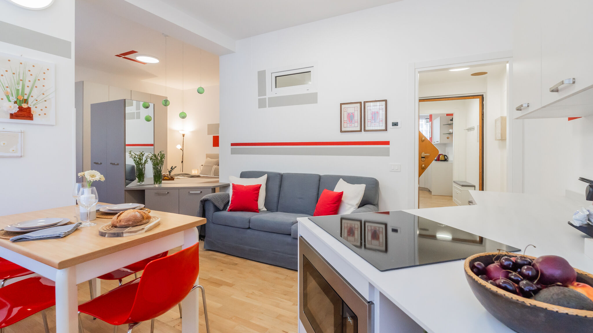 Italianway Como Nineteen by Rent All Como