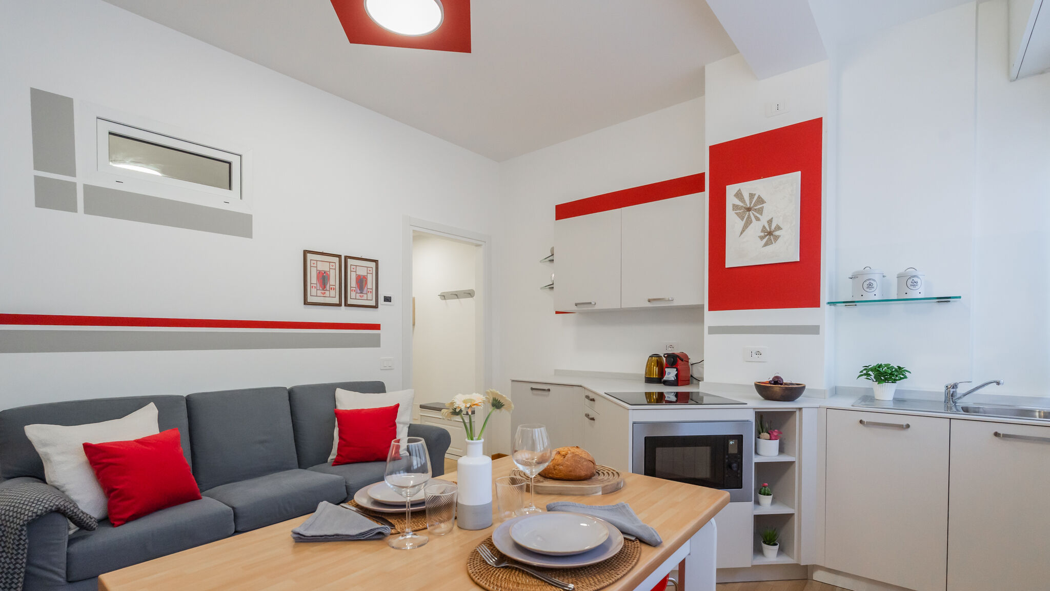 Italianway Como Nineteen by Rent All Como