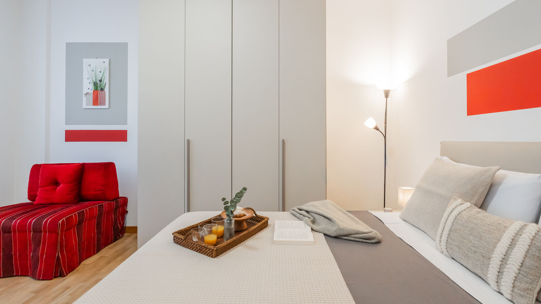 Italianway Como Nineteen by Rent All Como