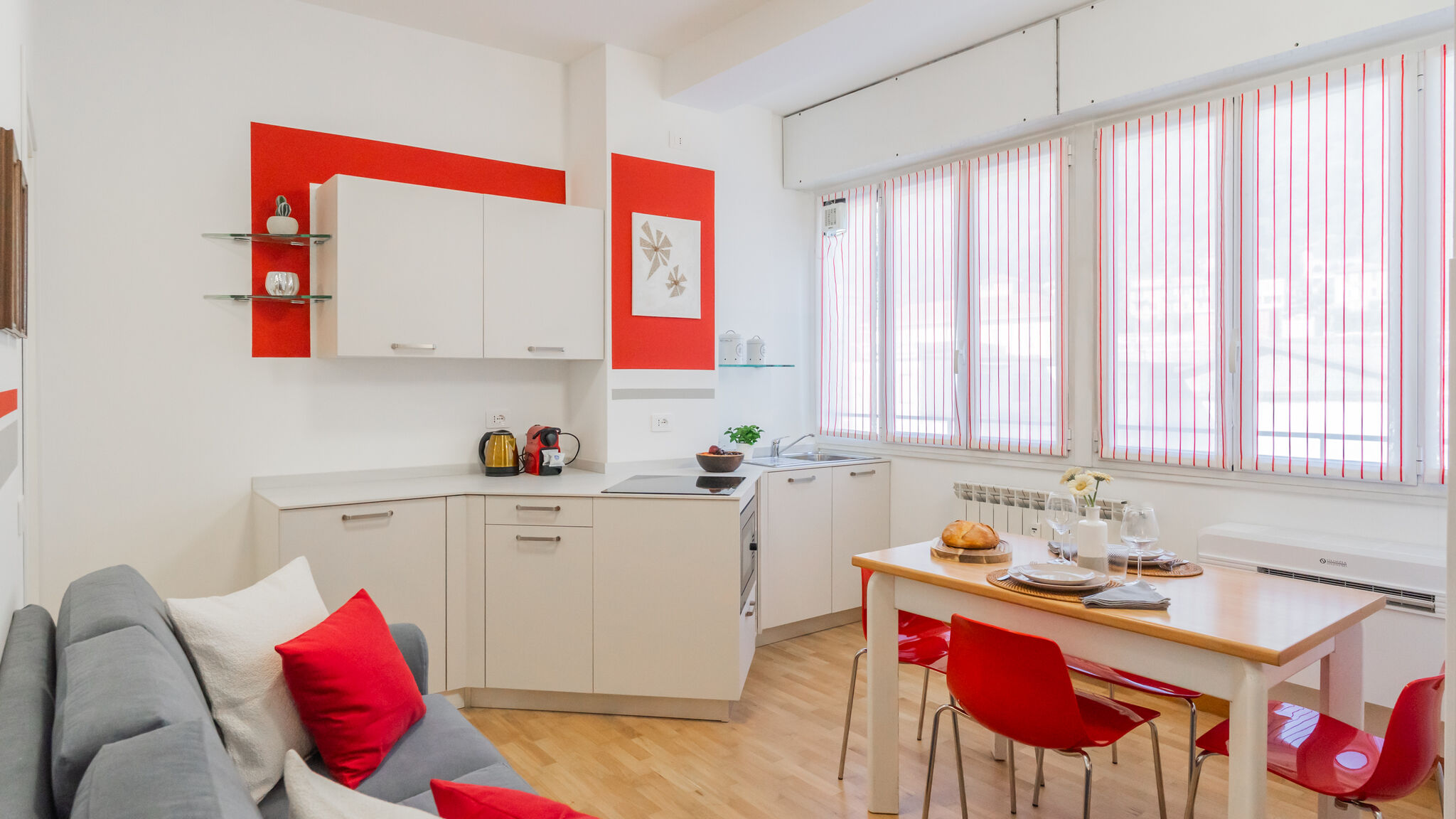 Italianway Como Nineteen by Rent All Como