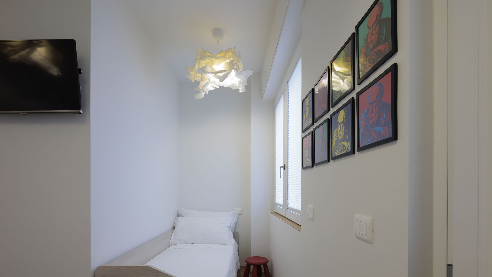 Italianway Fano Red Room