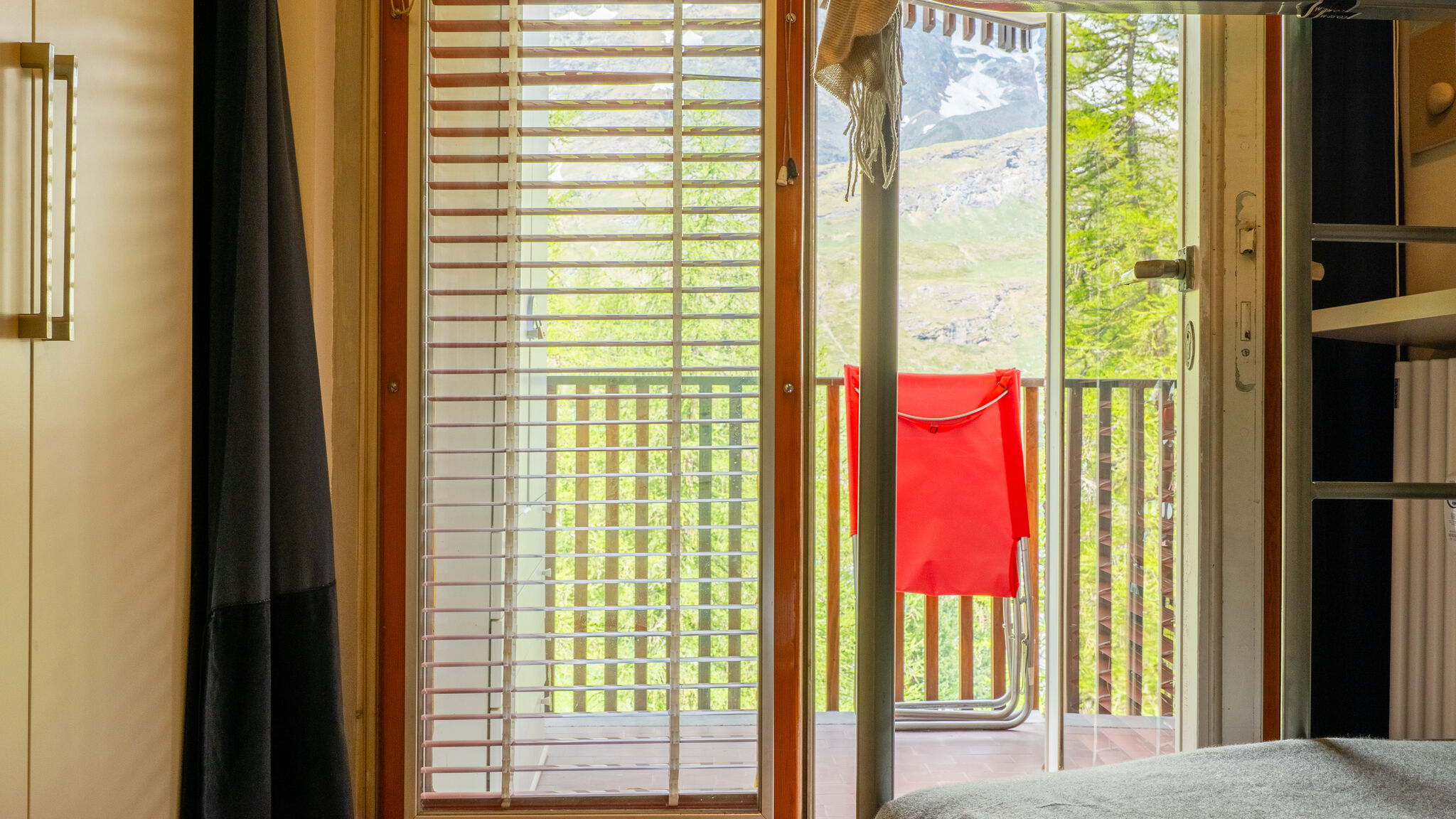 Italianway Valtournenche The Ridge | Family Apartment with Matterhorn View