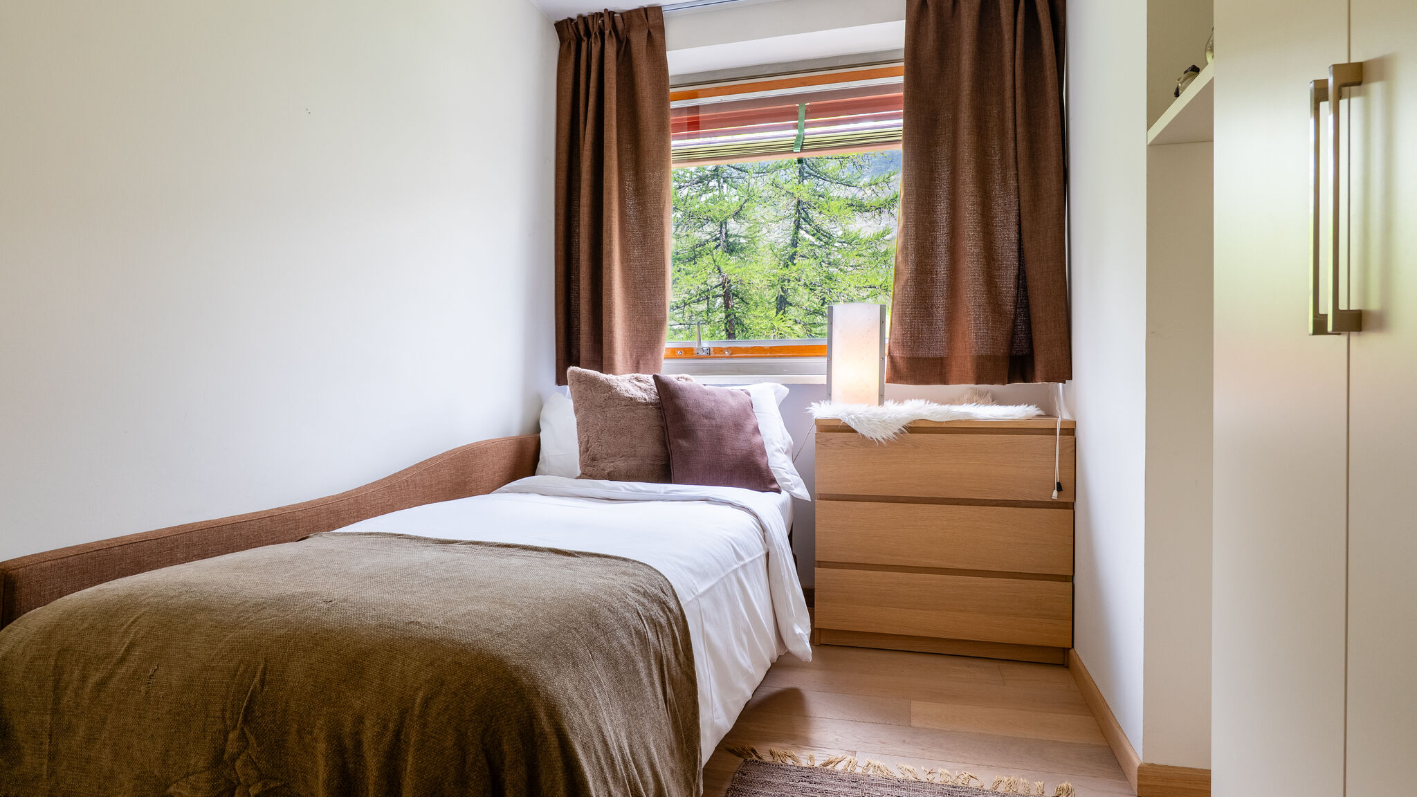 Italianway Valtournenche The Ridge | Family Apartment with Matterhorn View