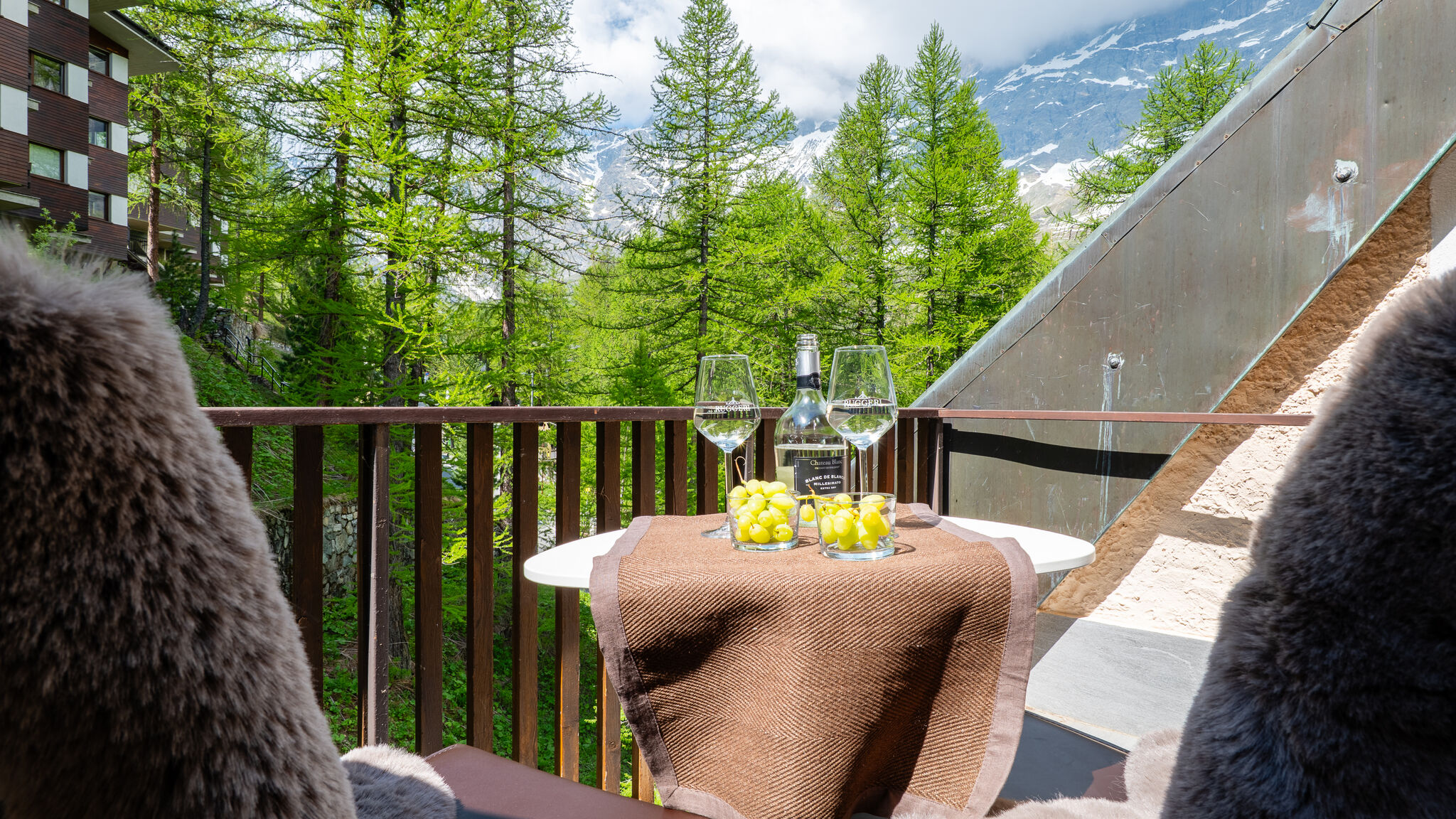 Italianway Valtournenche The Ridge | Family Apartment with Matterhorn View