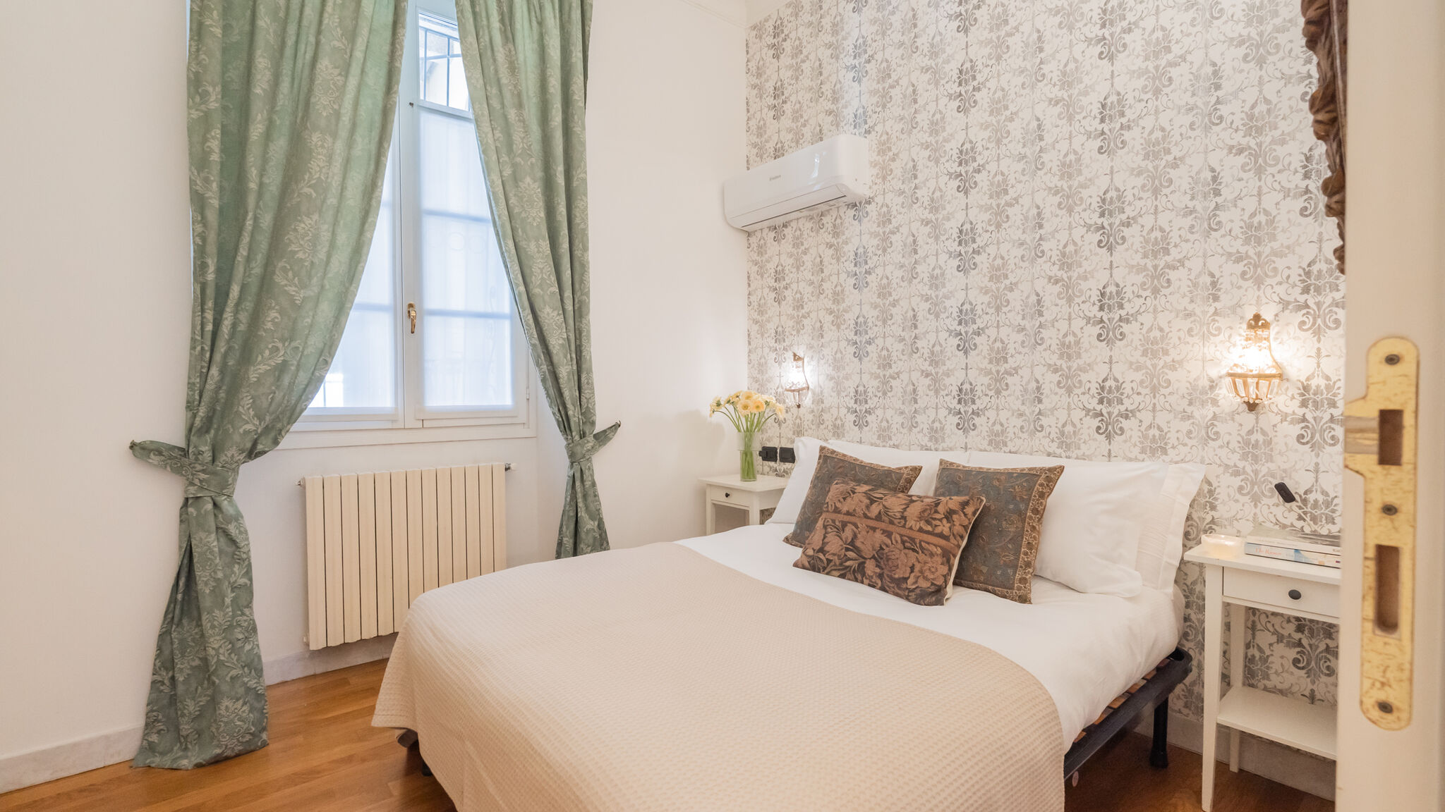 Italianway Como Churchkey by Rent All Como