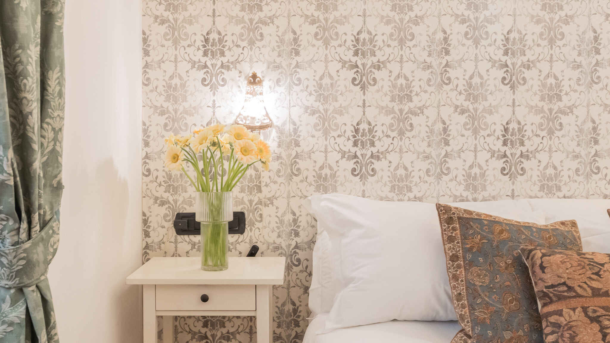 Italianway Como Churchkey by Rent All Como