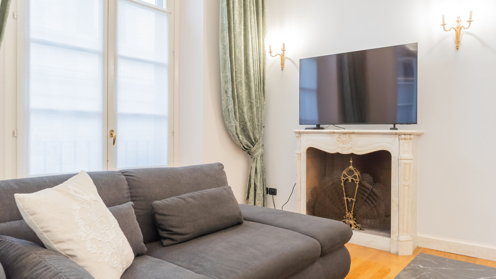 Italianway Como Churchkey by Rent All Como