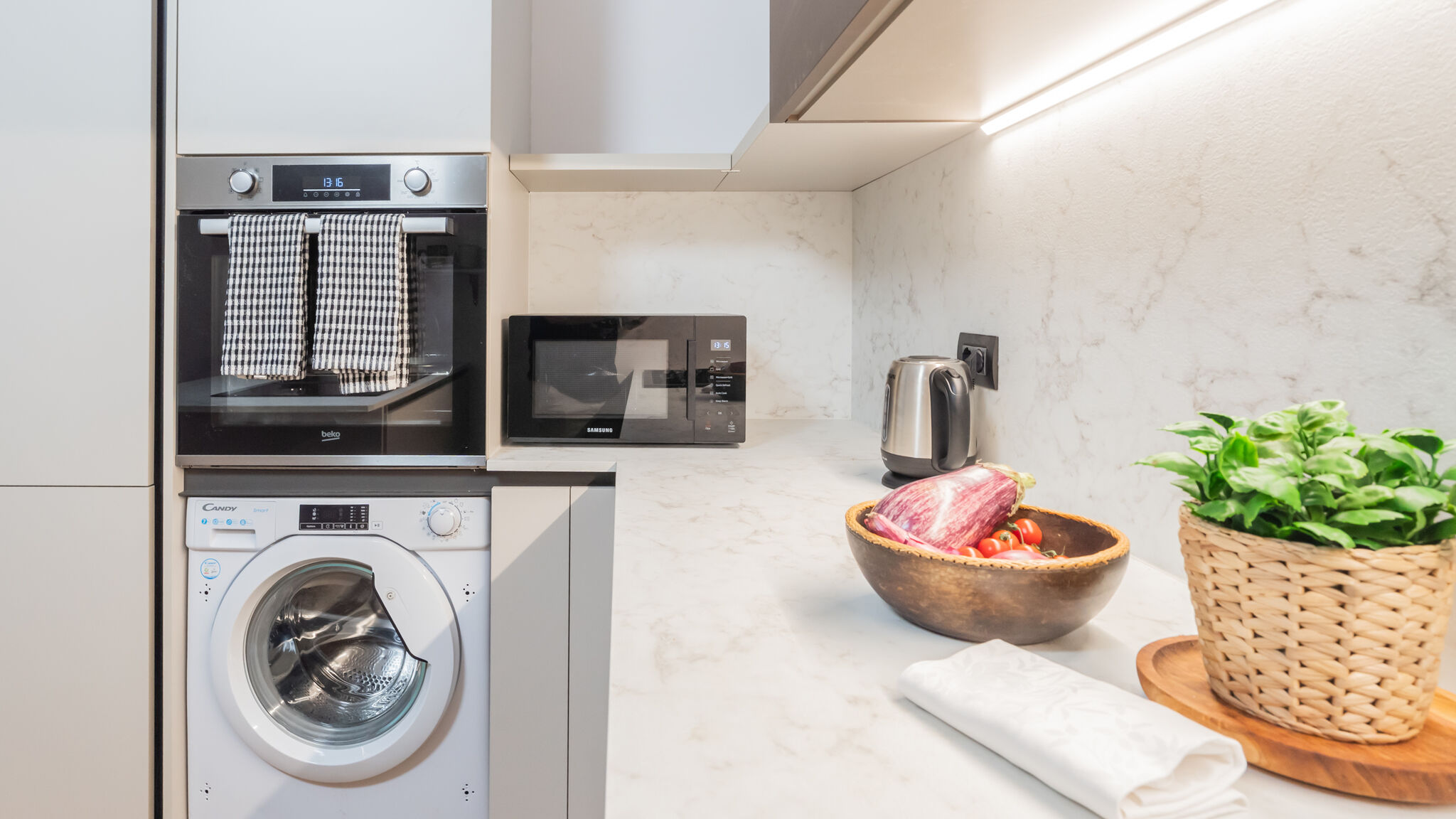 Italianway Como Churchkey by Rent All Como