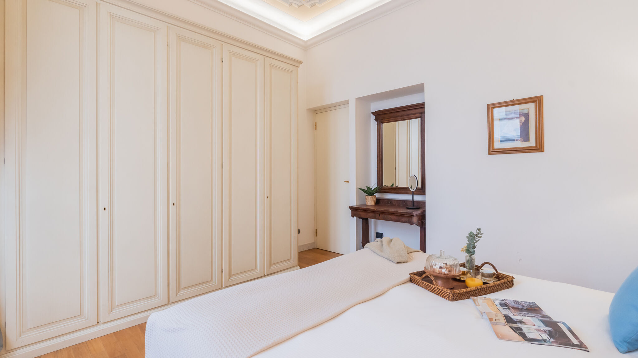 Italianway Como Churchkey by Rent All Como
