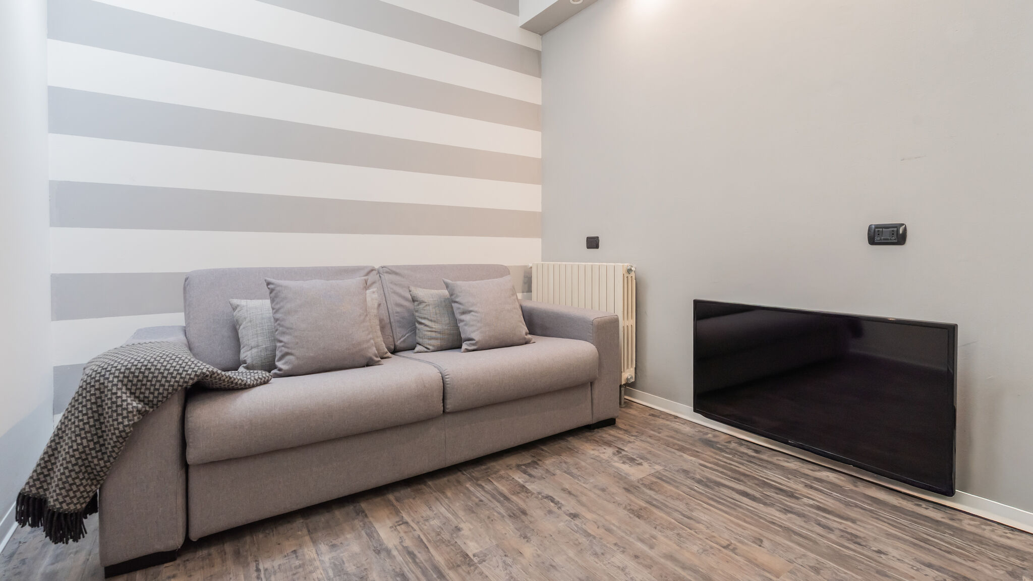 Italianway Como Churchkey by Rent All Como