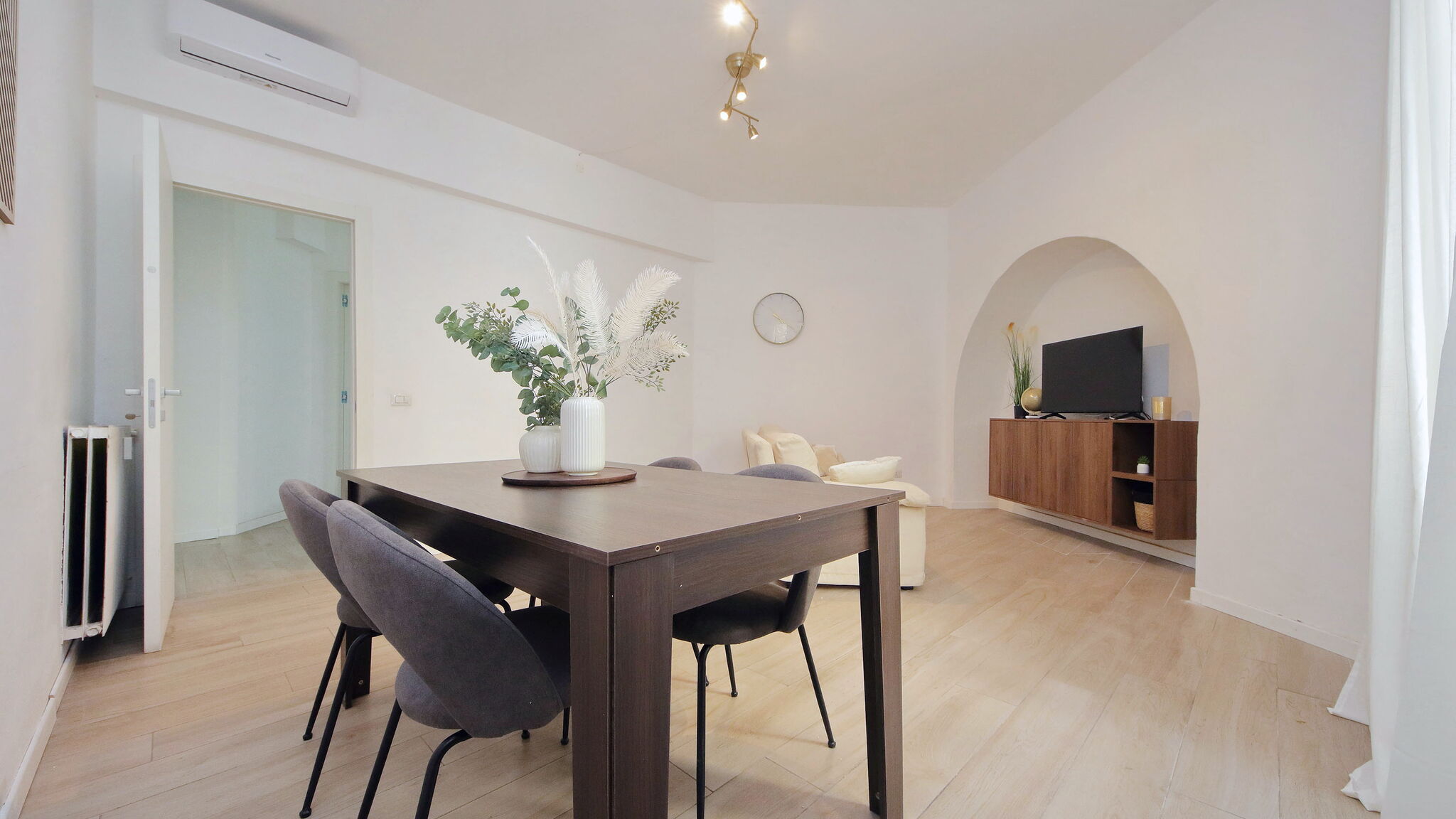 Italianway Roma Amiterno Elegance - by Domus & Dimore