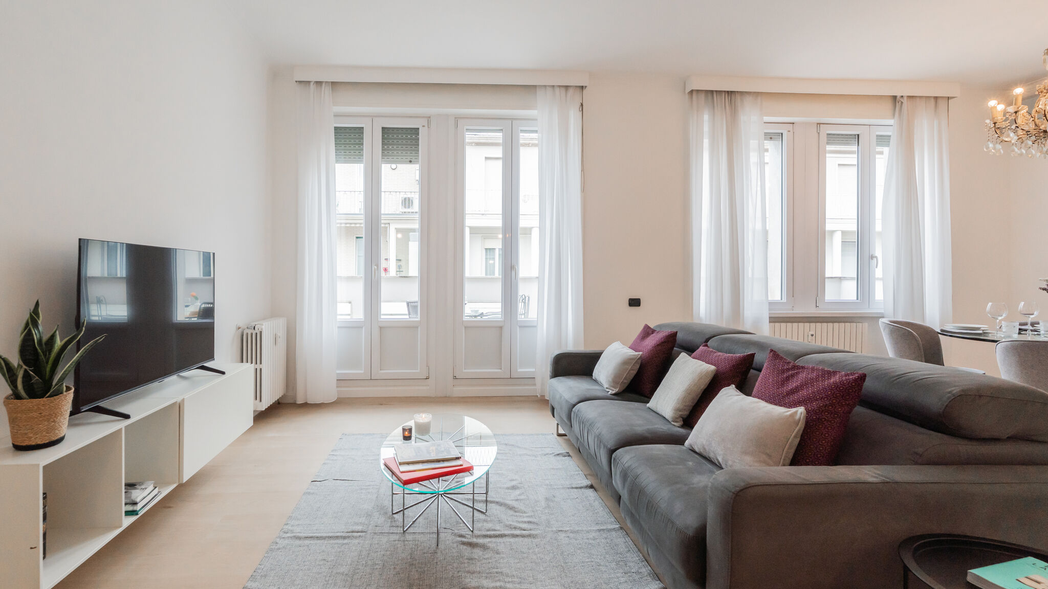 Italianway Como Duomo View & Balconies by Rent All Como
