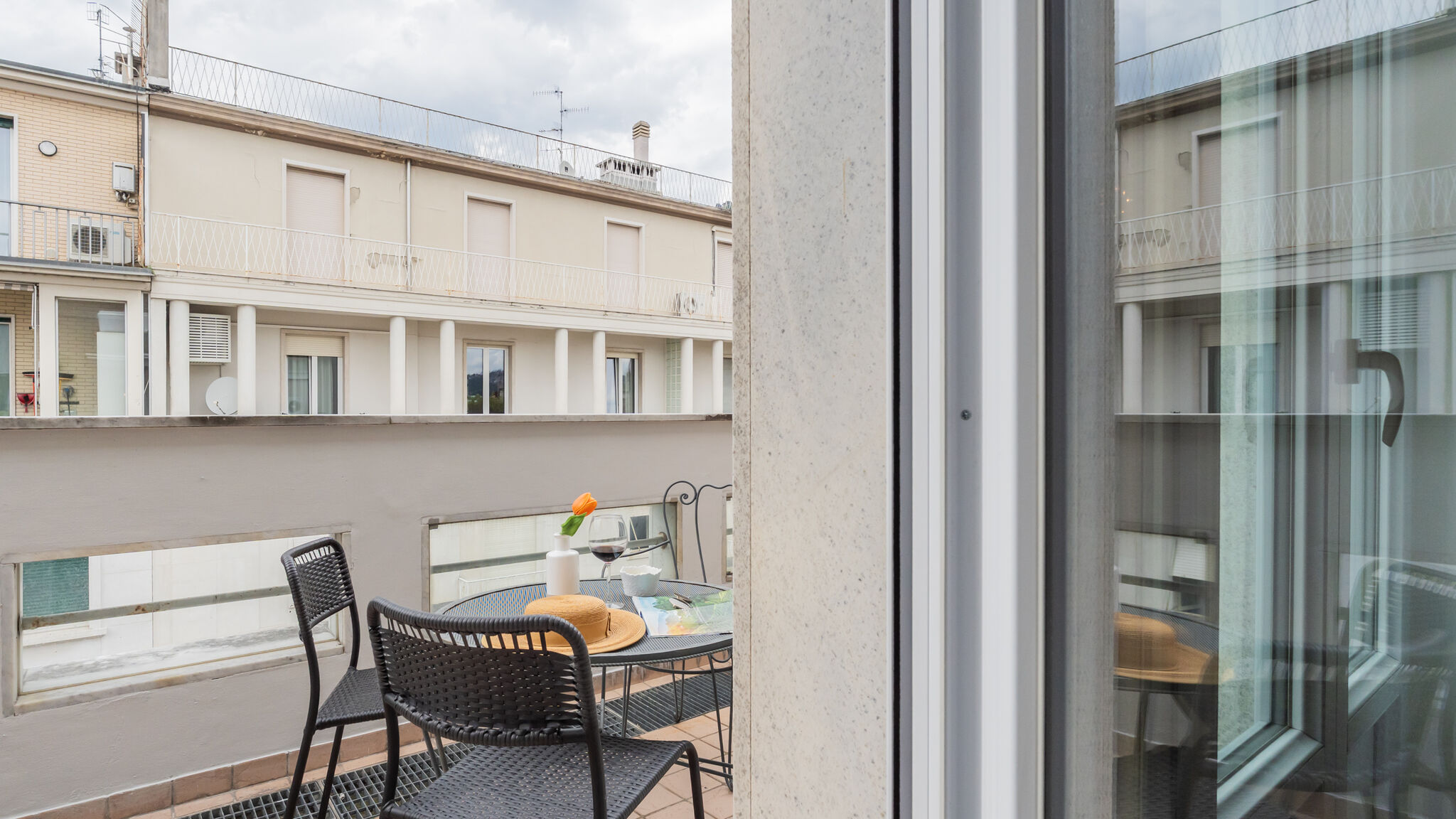 Italianway Como Duomo View & Balconies by Rent All Como