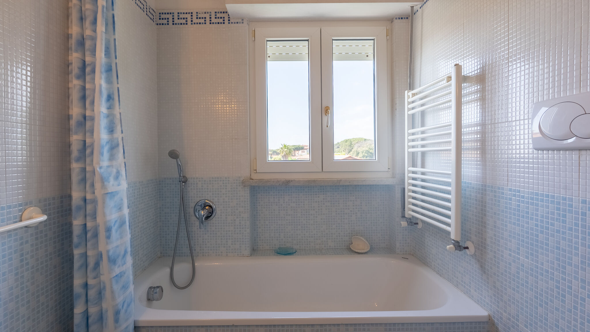 Italianway Pietrasanta Bilocale a picco sul mare - Vivere Housing