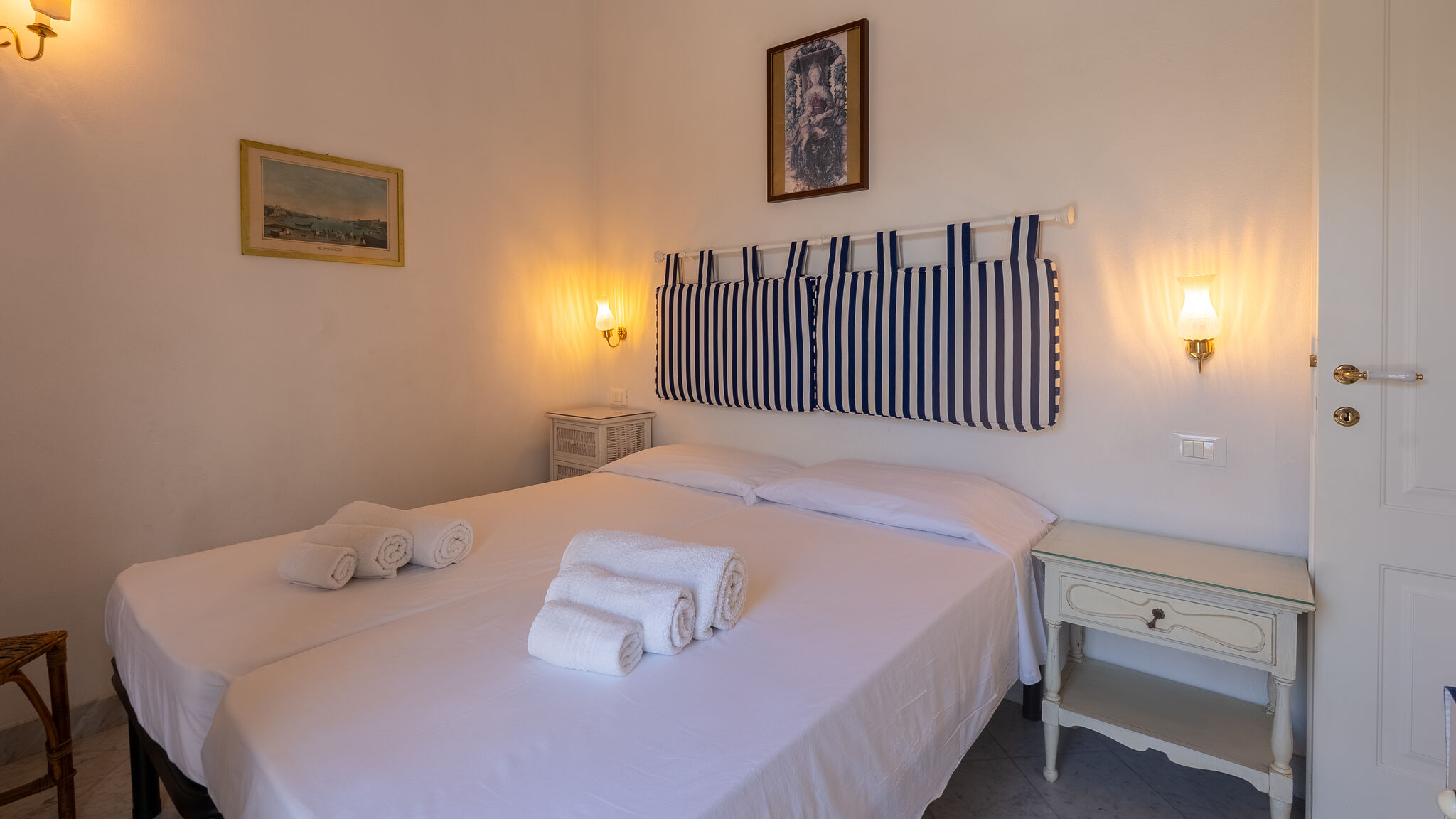 Italianway Pietrasanta Bilocale a picco sul mare - Vivere Housing
