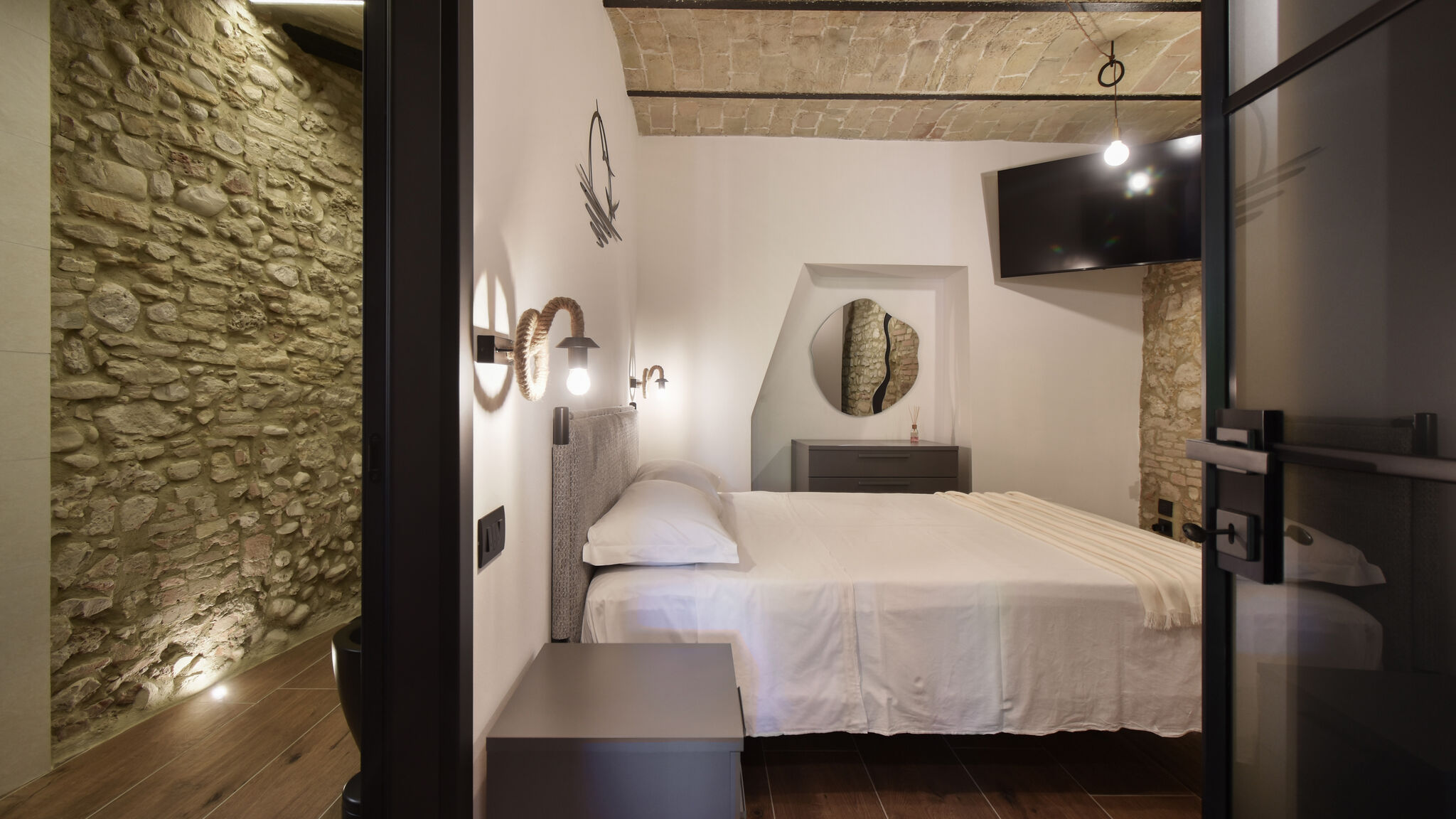 Italianway Rocca San Giovanni Rocca borgo experience - YPA