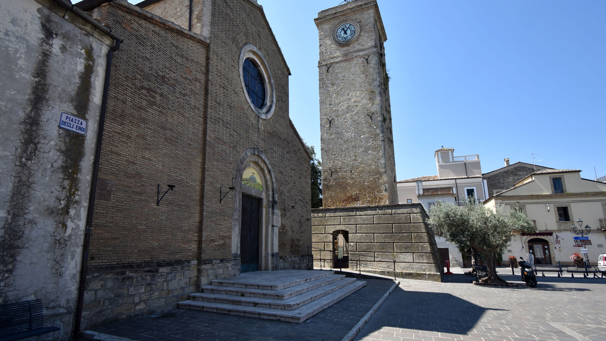 Italianway Rocca San Giovanni Rocca borgo experience - YPA