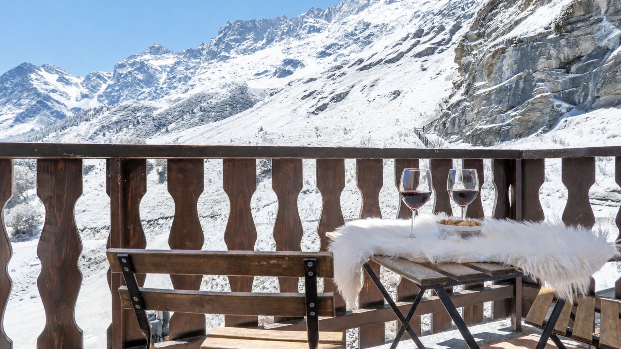Italianway Valtournenche Cretaz Nest - Central Studio near Ski Lifts
