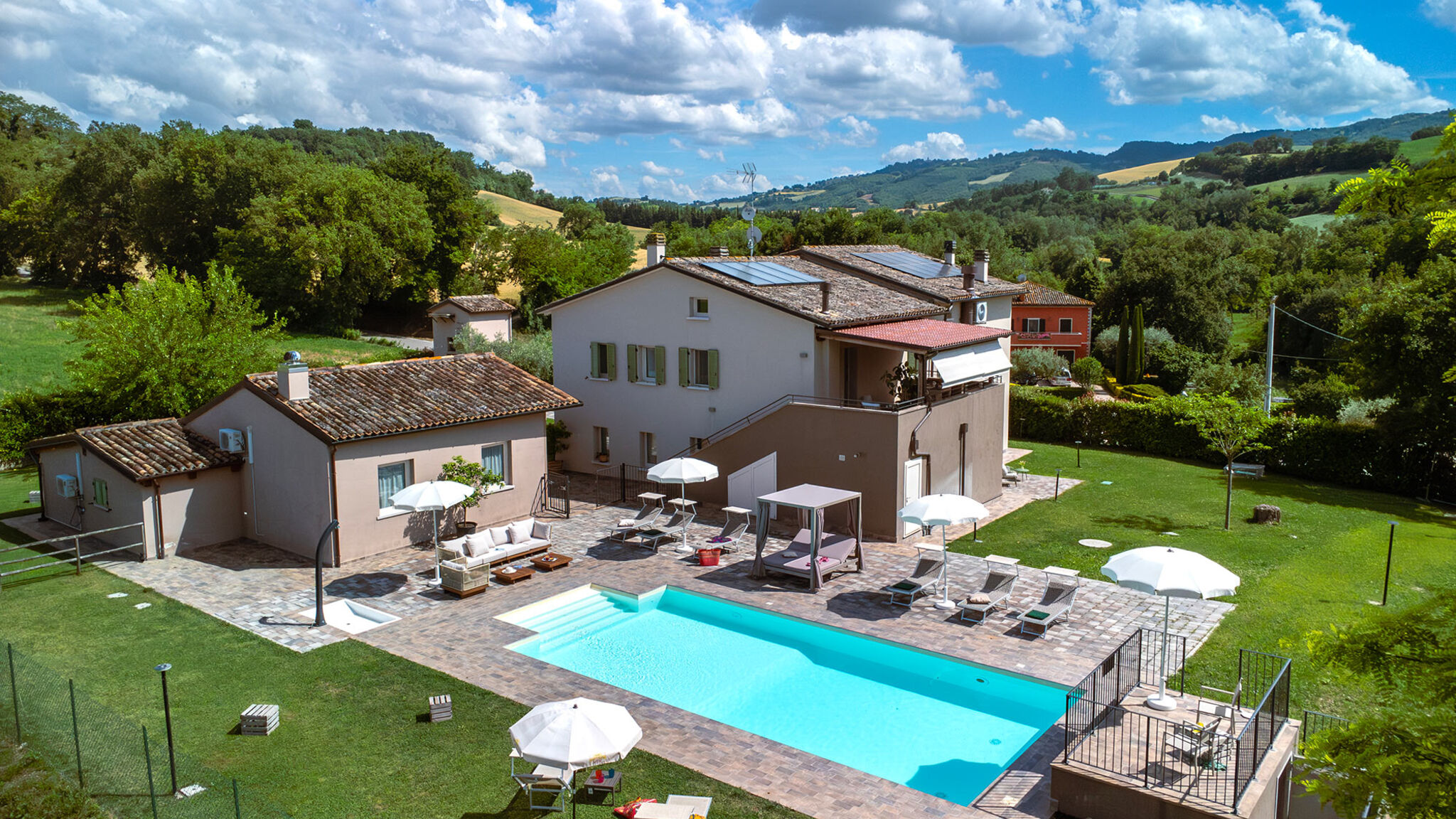 Italianway Fossombrone Villa Isola 8+2