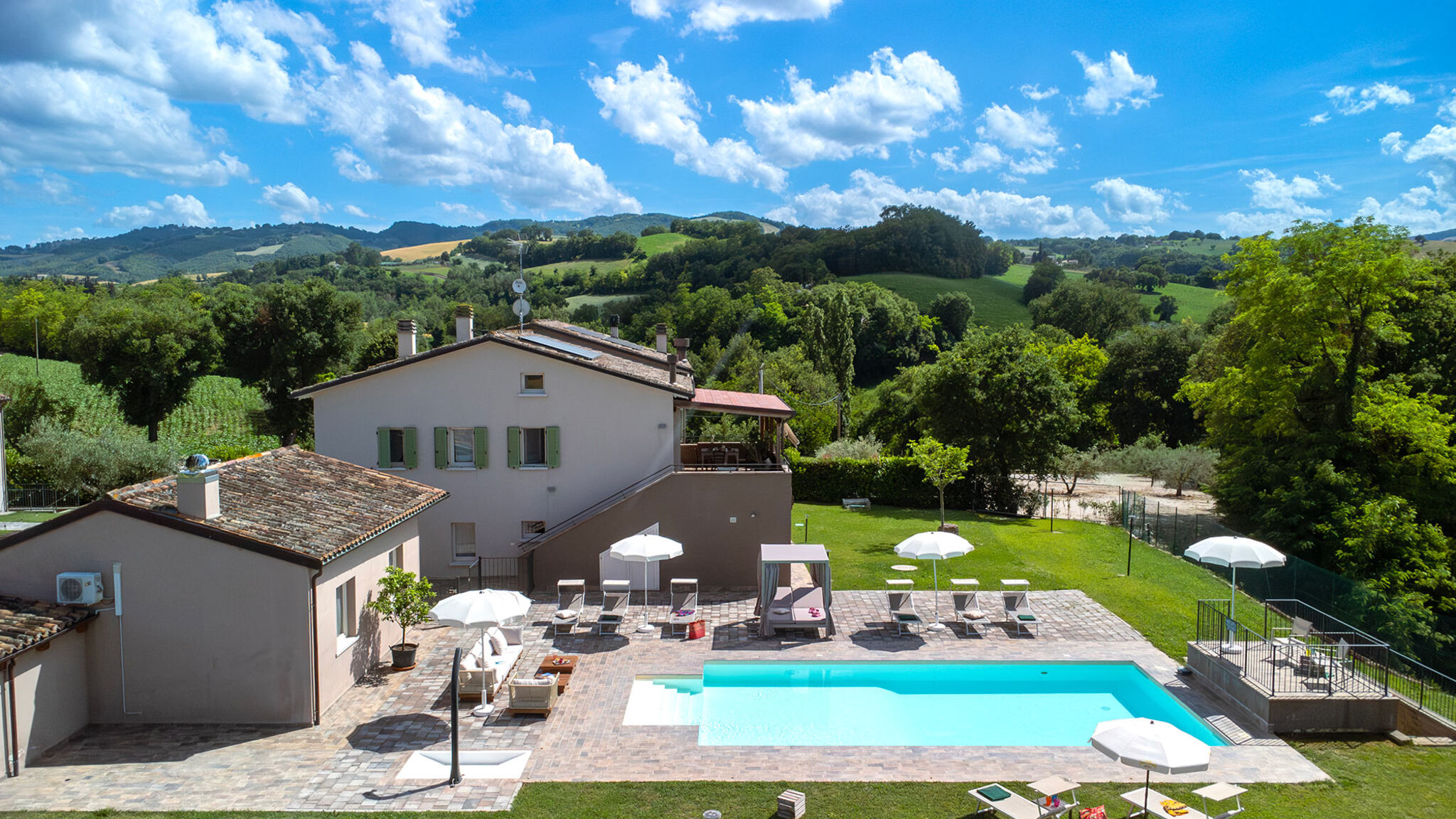 Italianway Fossombrone Villa Isola 8+2