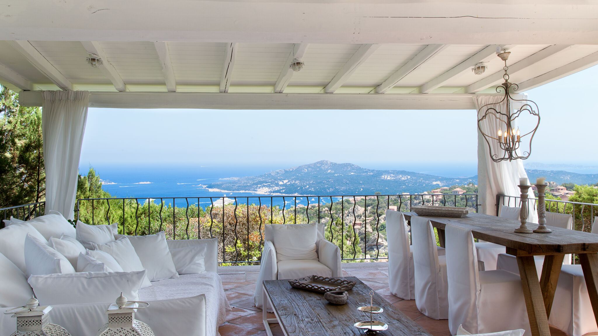 REBhomes Arzachena Villa Florin