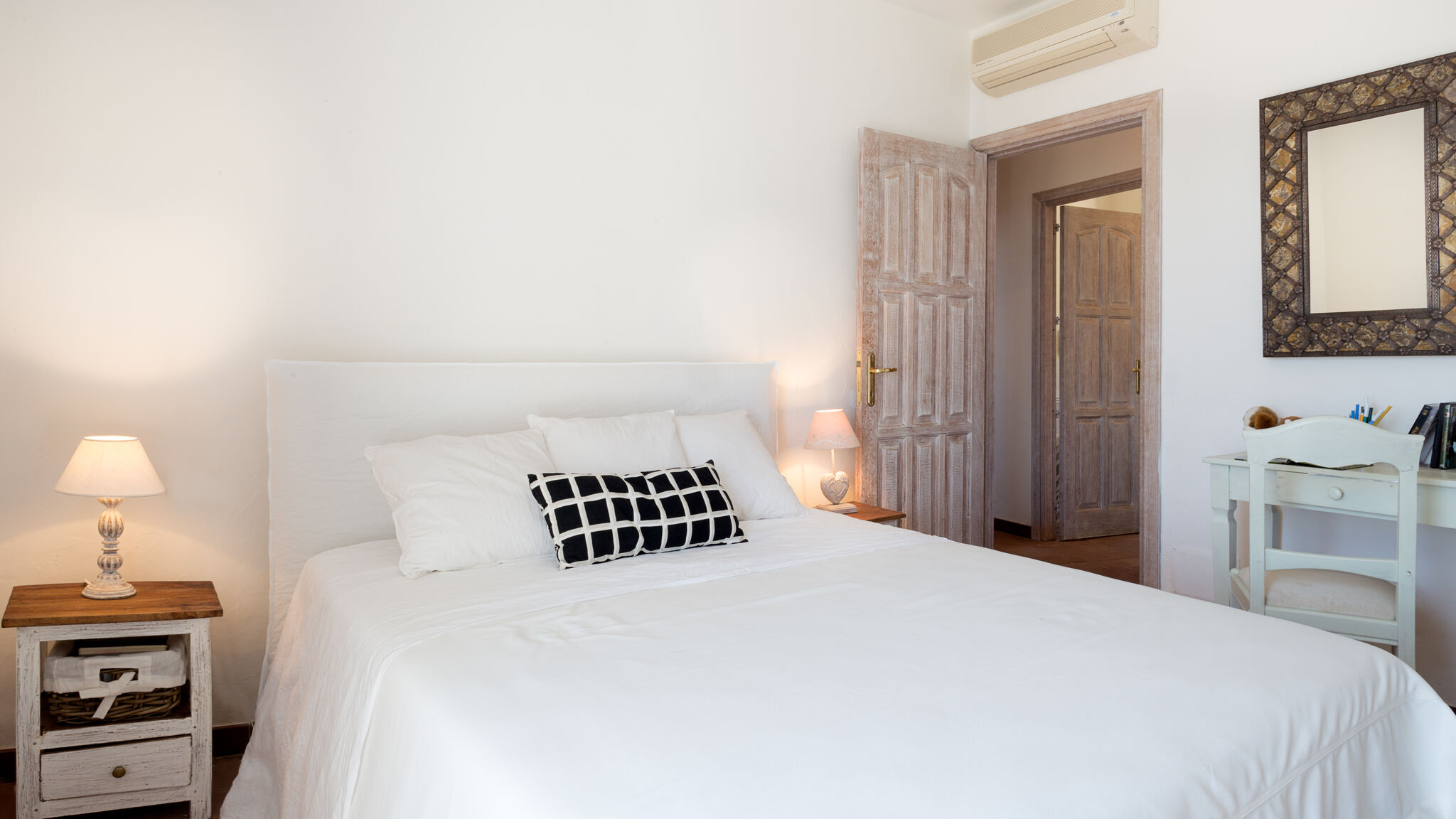 REBhomes Arzachena Villa Florin