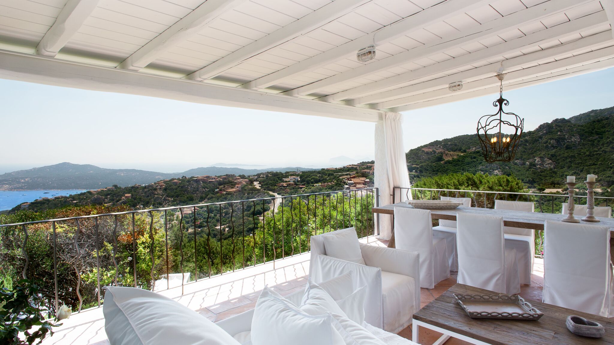 REBhomes Arzachena Villa Florin