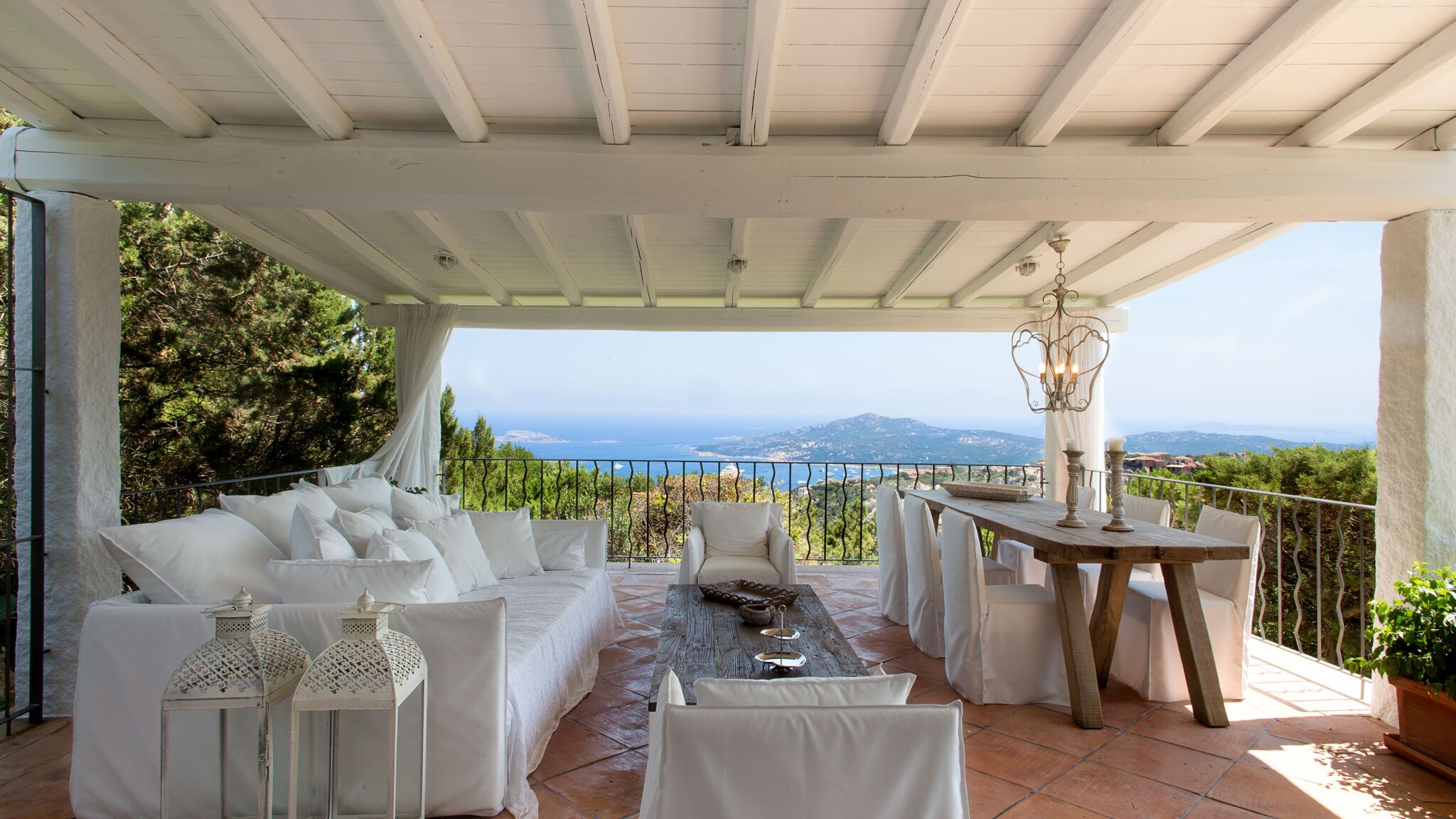 REBhomes Arzachena Villa Florin