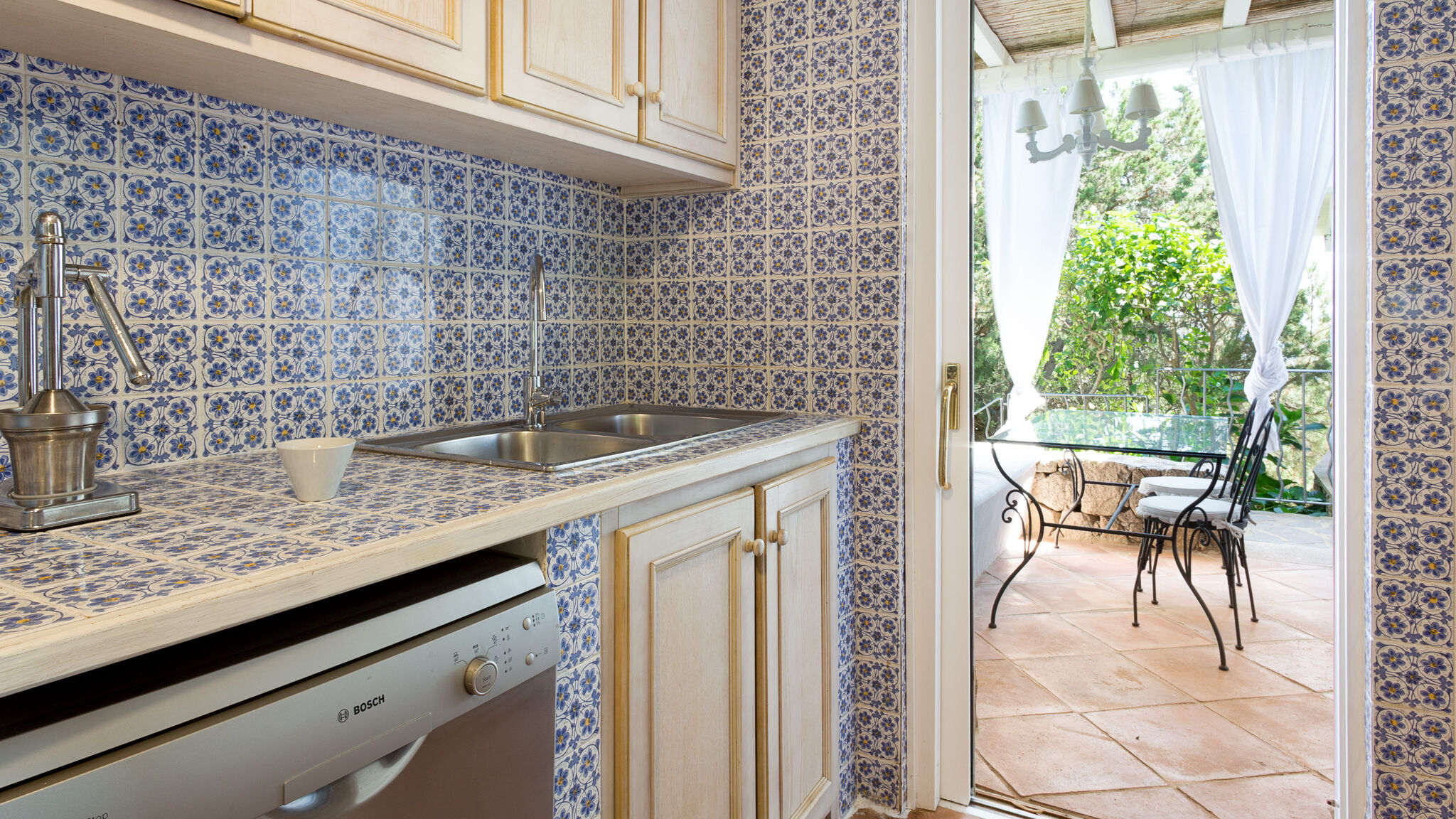REBhomes Arzachena Villa Florin