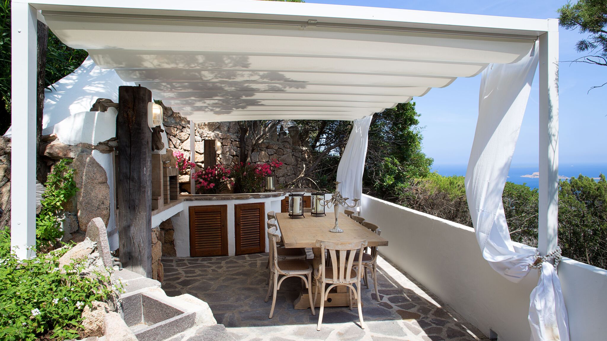 REBhomes Arzachena Villa Florin