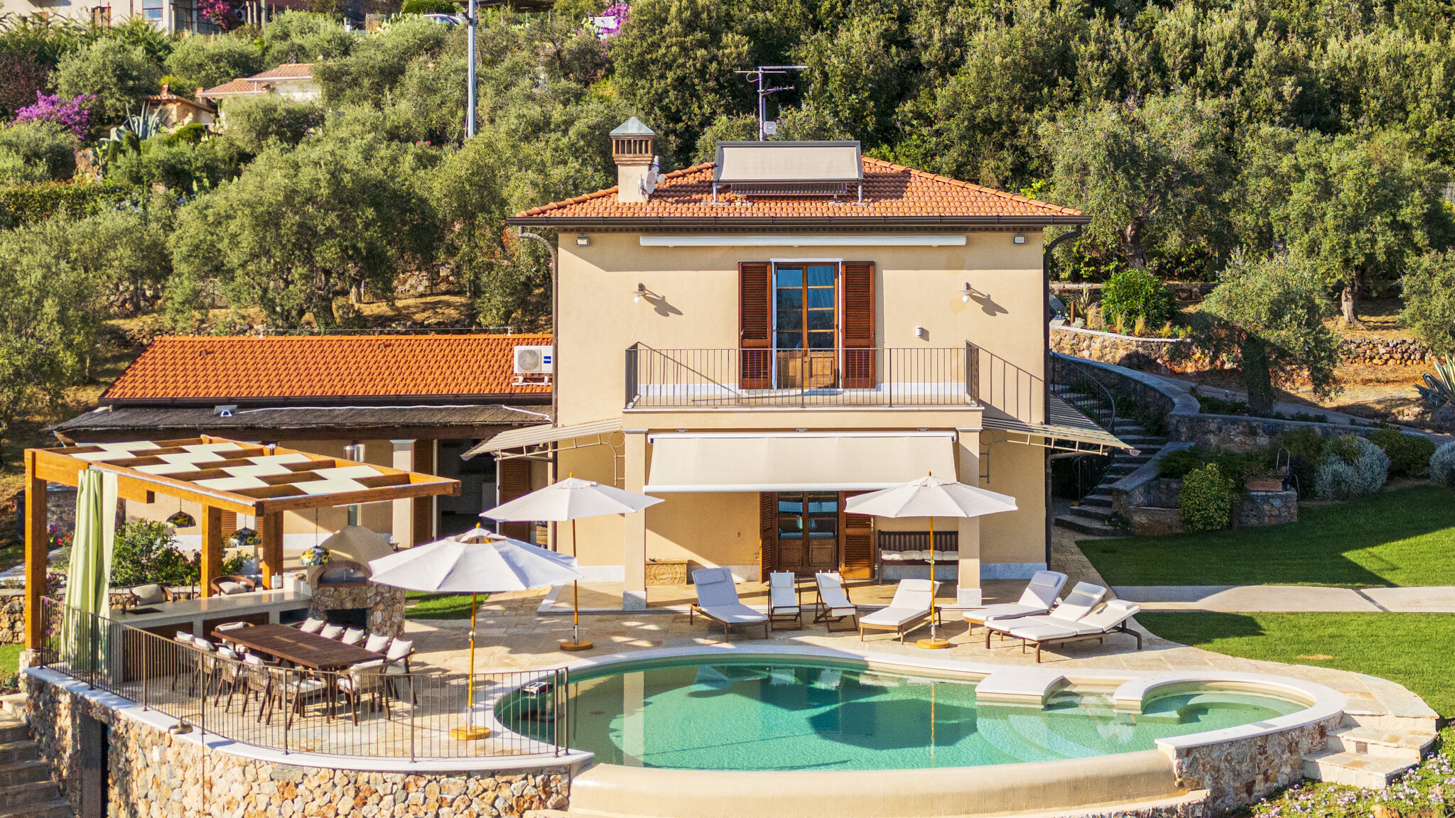 Italianway Pietrasanta Villa Palatina - Vivere Housing