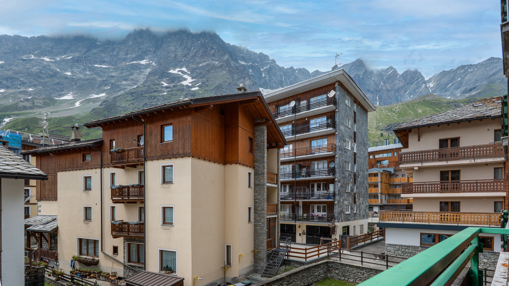 Italianway Valtournenche Alpine Nook - Central Cervinia Ski-in/Ski-o
