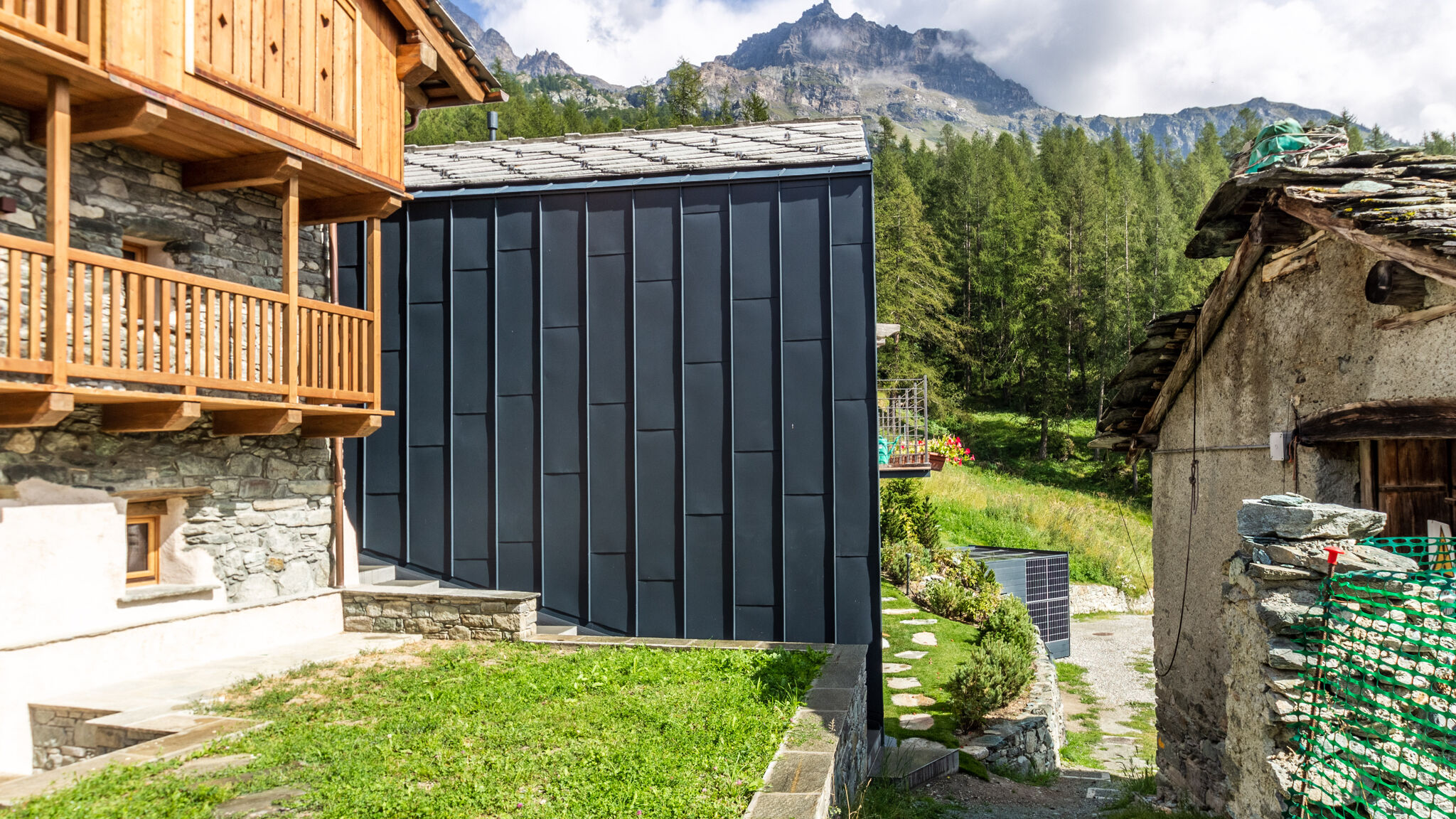 Italianway Valtournenche Petit Reins - Alpine Lodge close to Ski Return