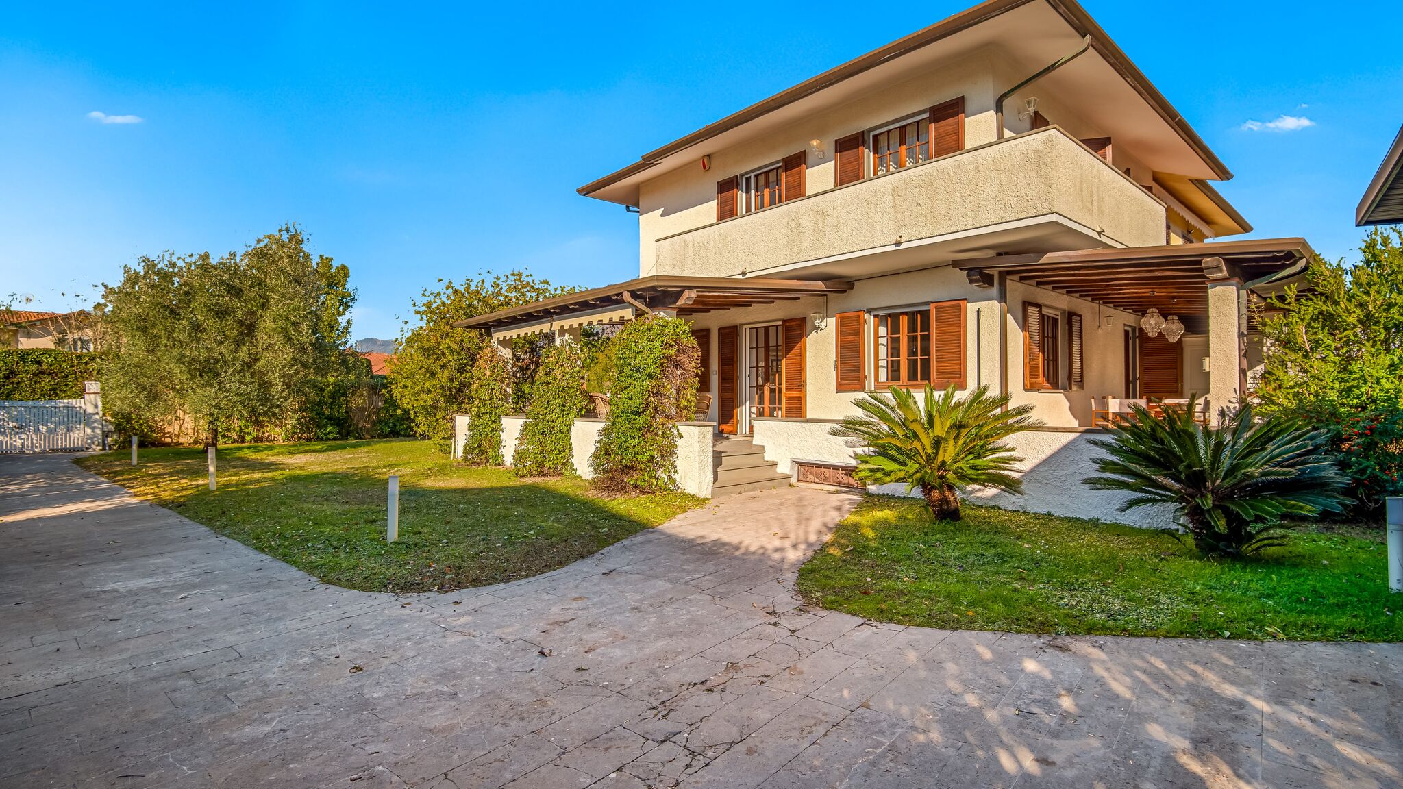 Italianway Forte dei Marmi Villetta Estiva a Forte dei Marmi - Vivere Housing