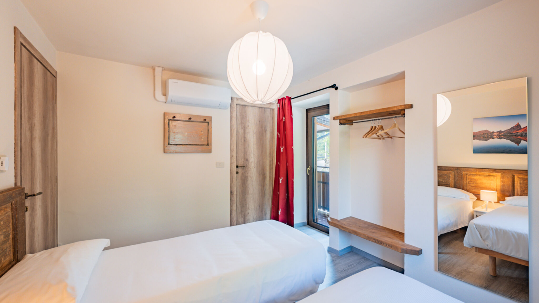 Italianway Vinadio Meublé la Ciastella [two twin beds]