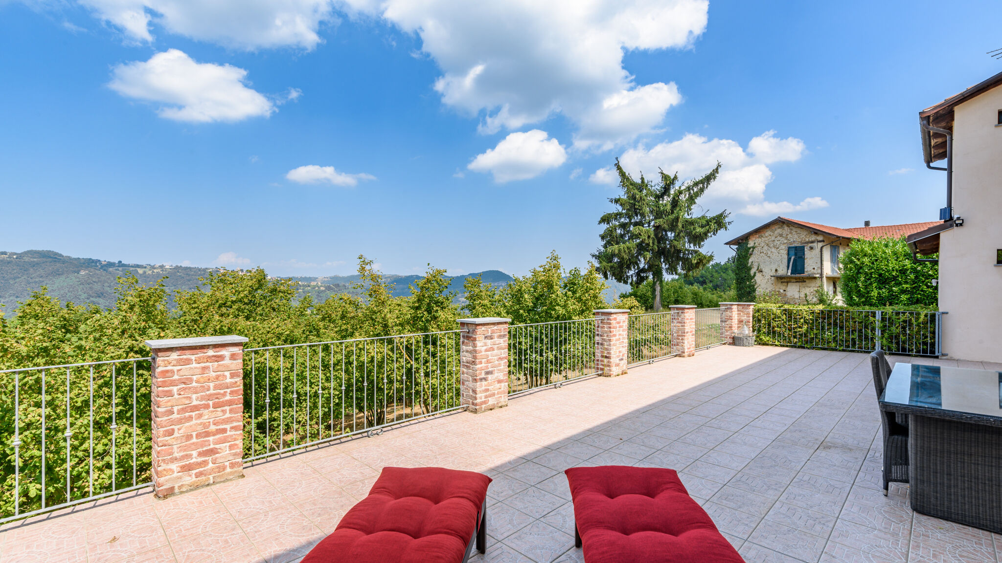 Italianway Cravanzana Panoramic Slow Living tra le colline piemontesi