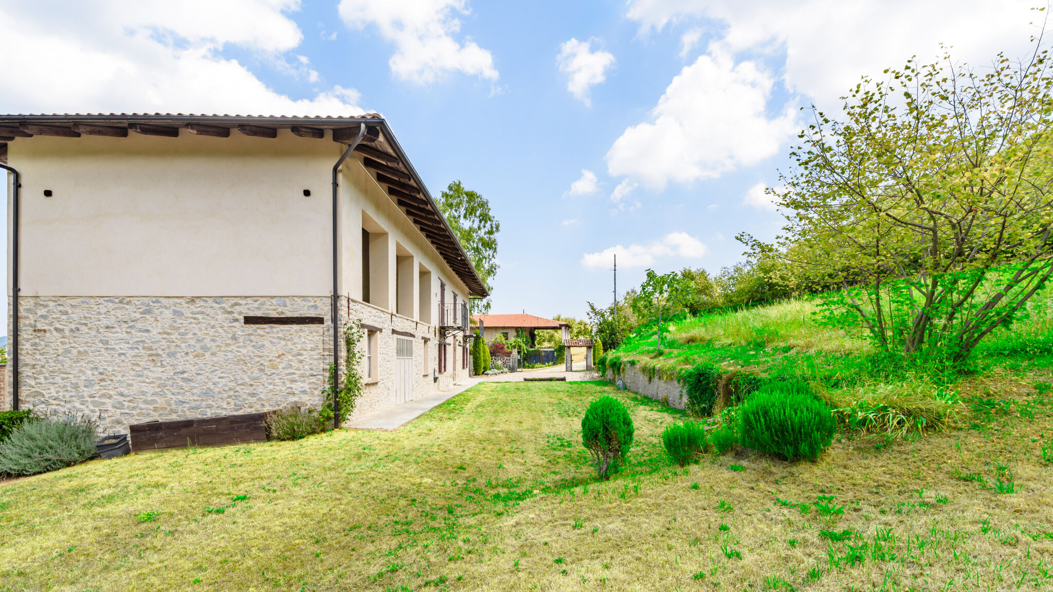 Italianway Cravanzana Panoramic Slow Living tra le colline piemontesi