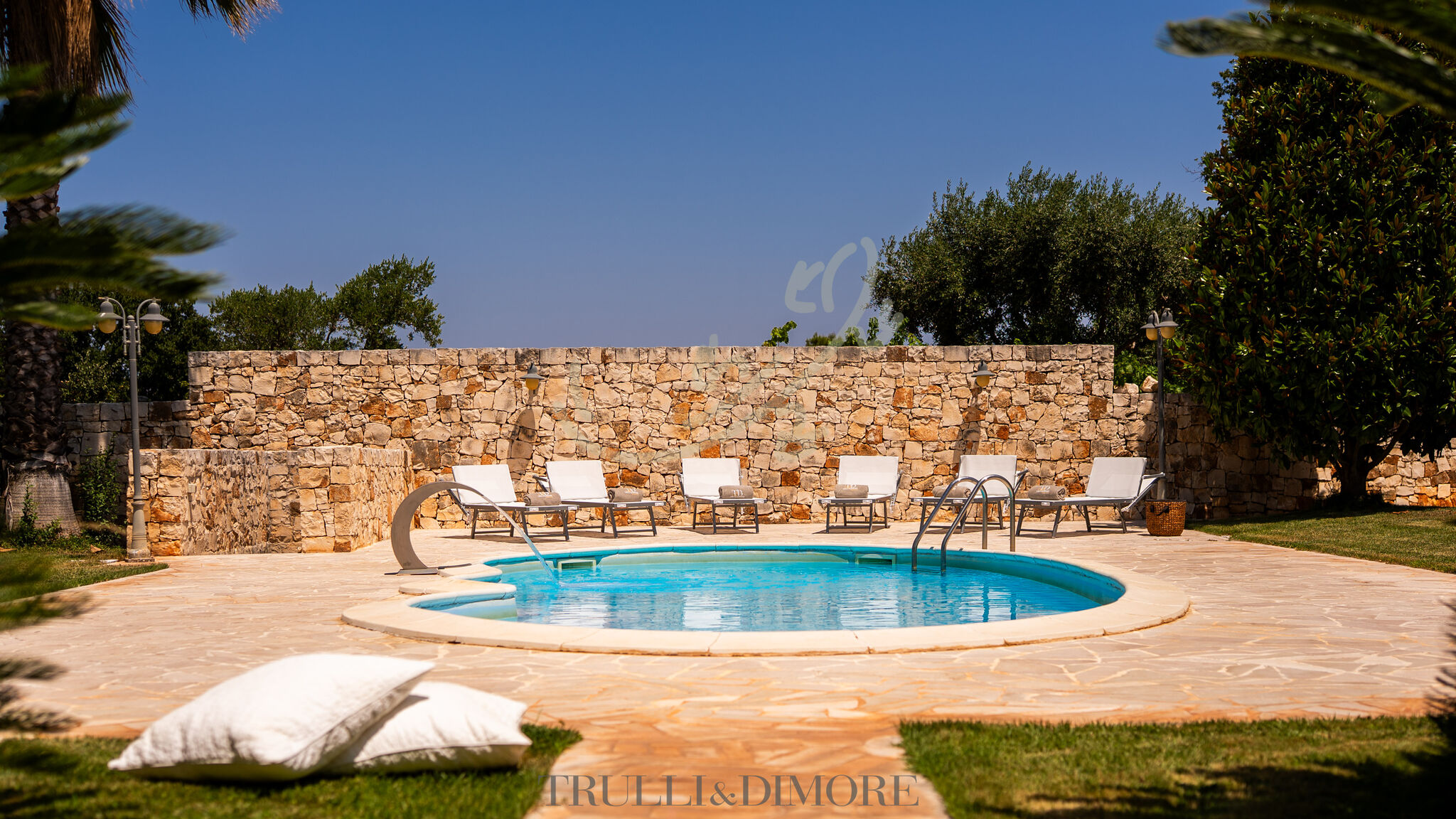 Trulli e Dimore Property Management Castellana Grotte TD Villa Luna Trulli with Large Pool